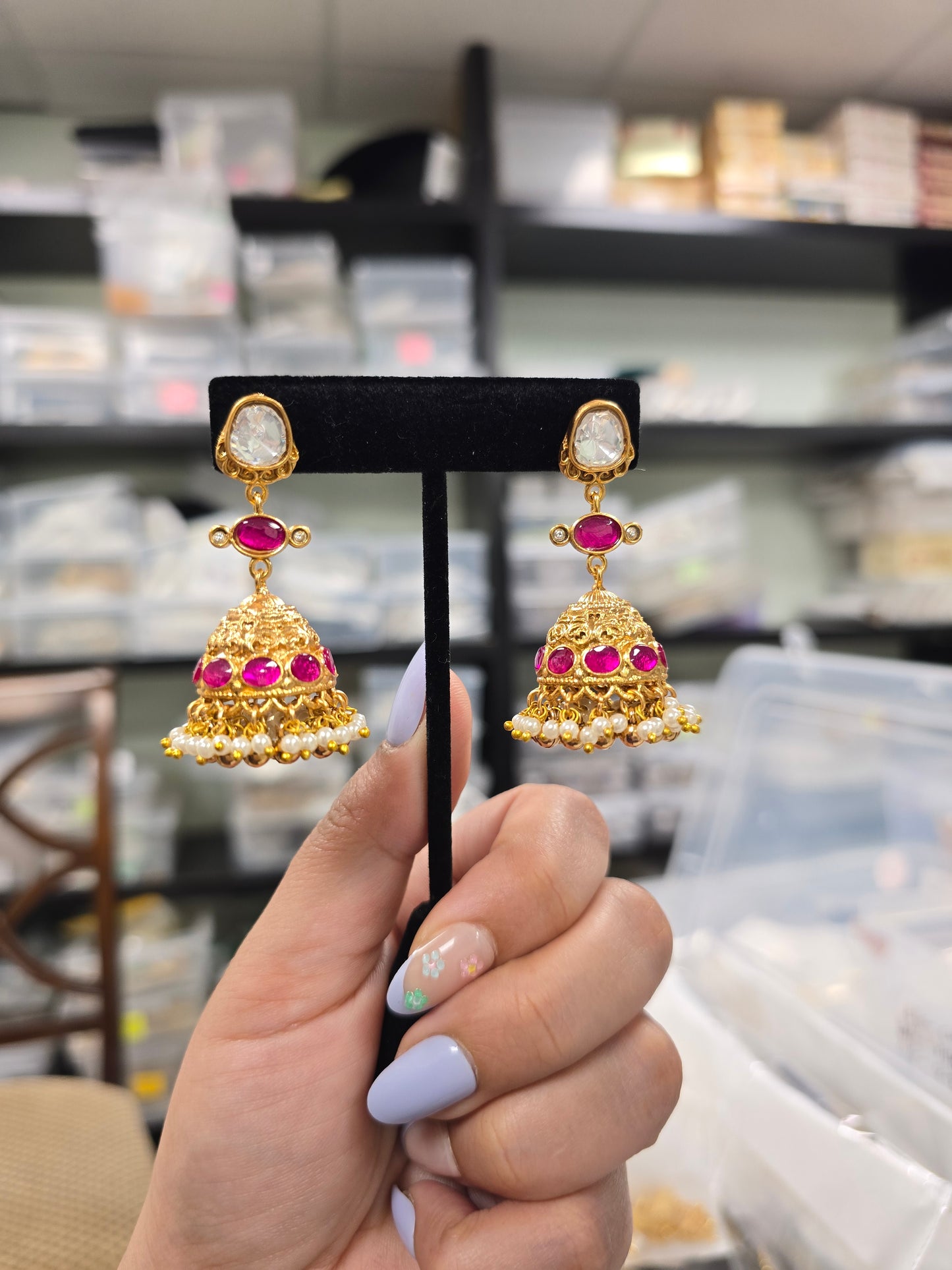 Nuha Kundan jhumkas