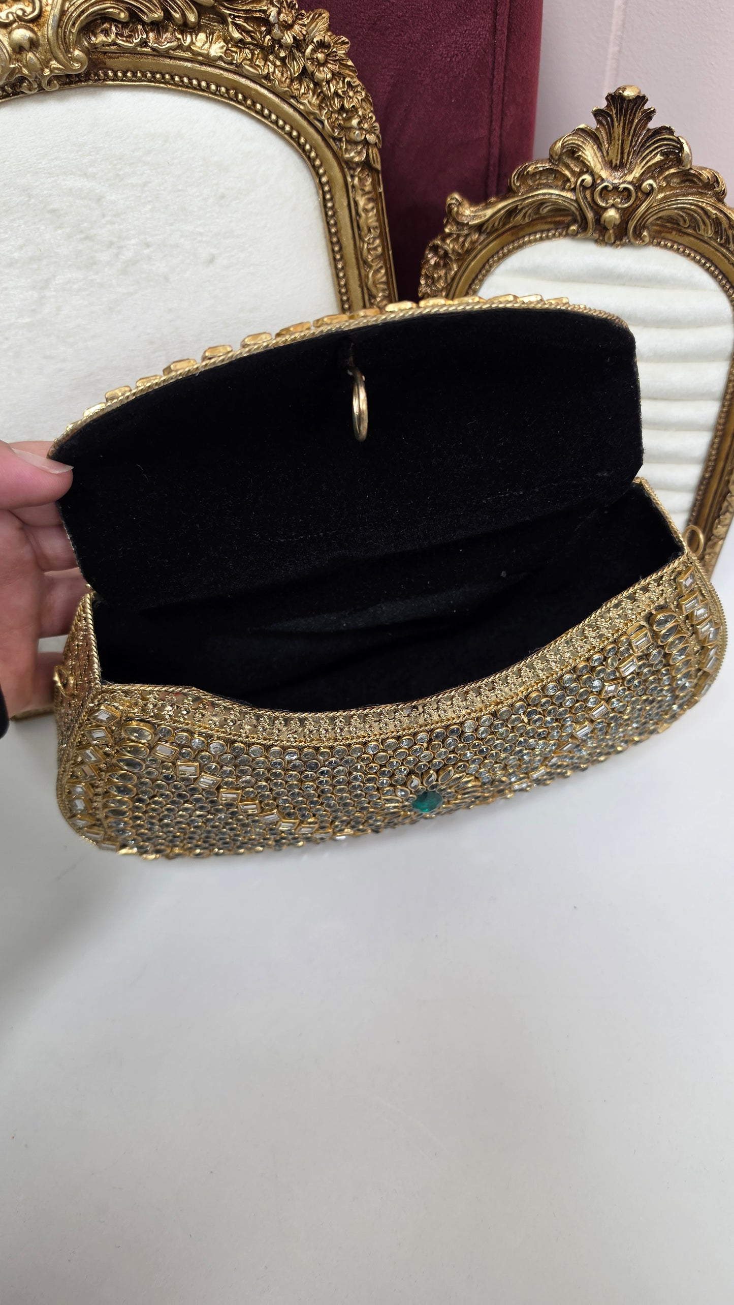 Chavi kundan brass clutch