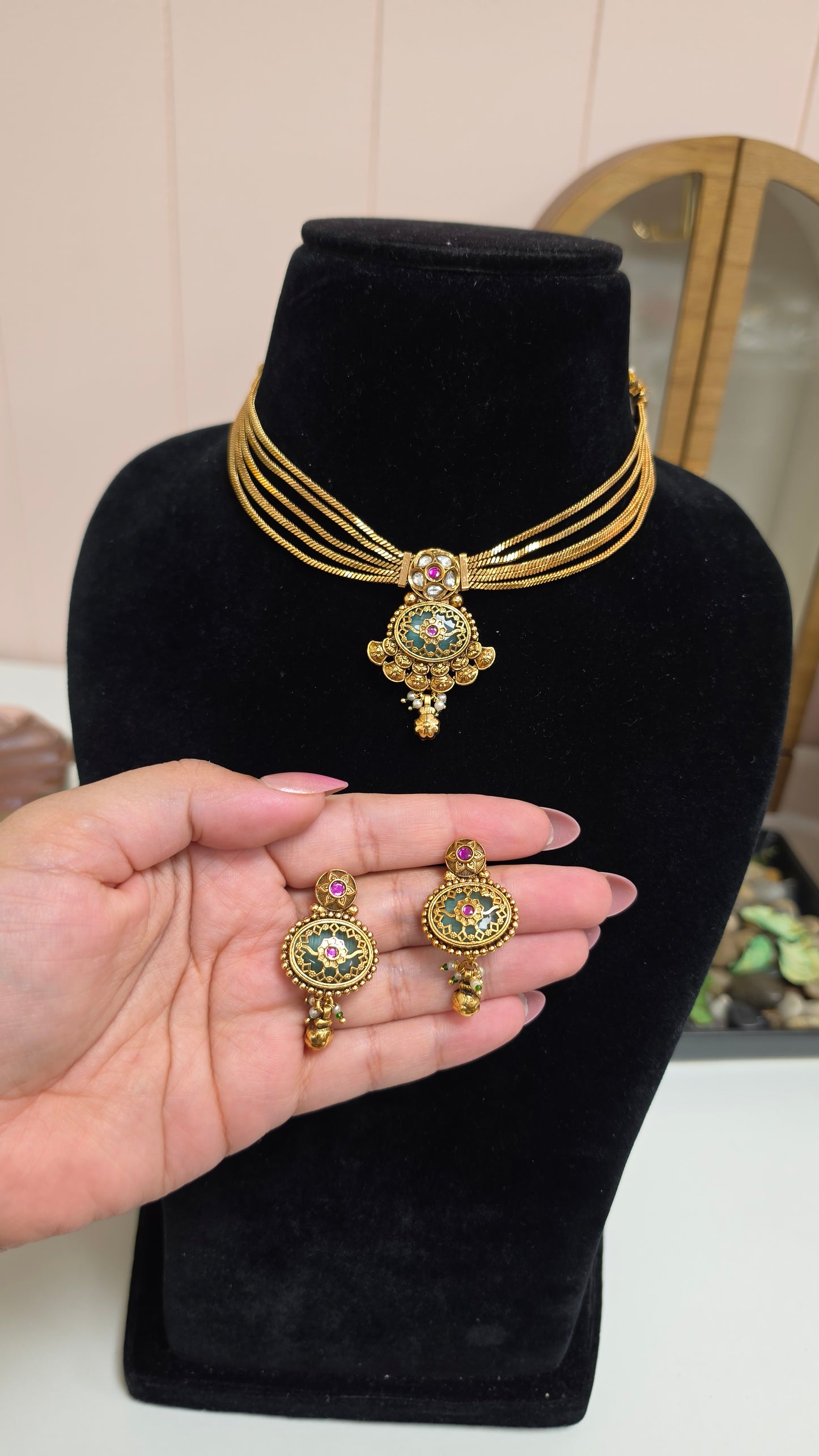 Khyati heritage kundan set