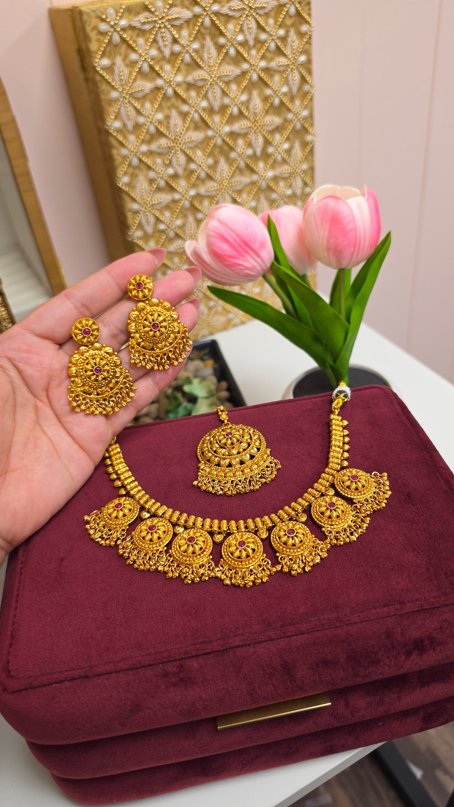 Gitanshi gold plated set
