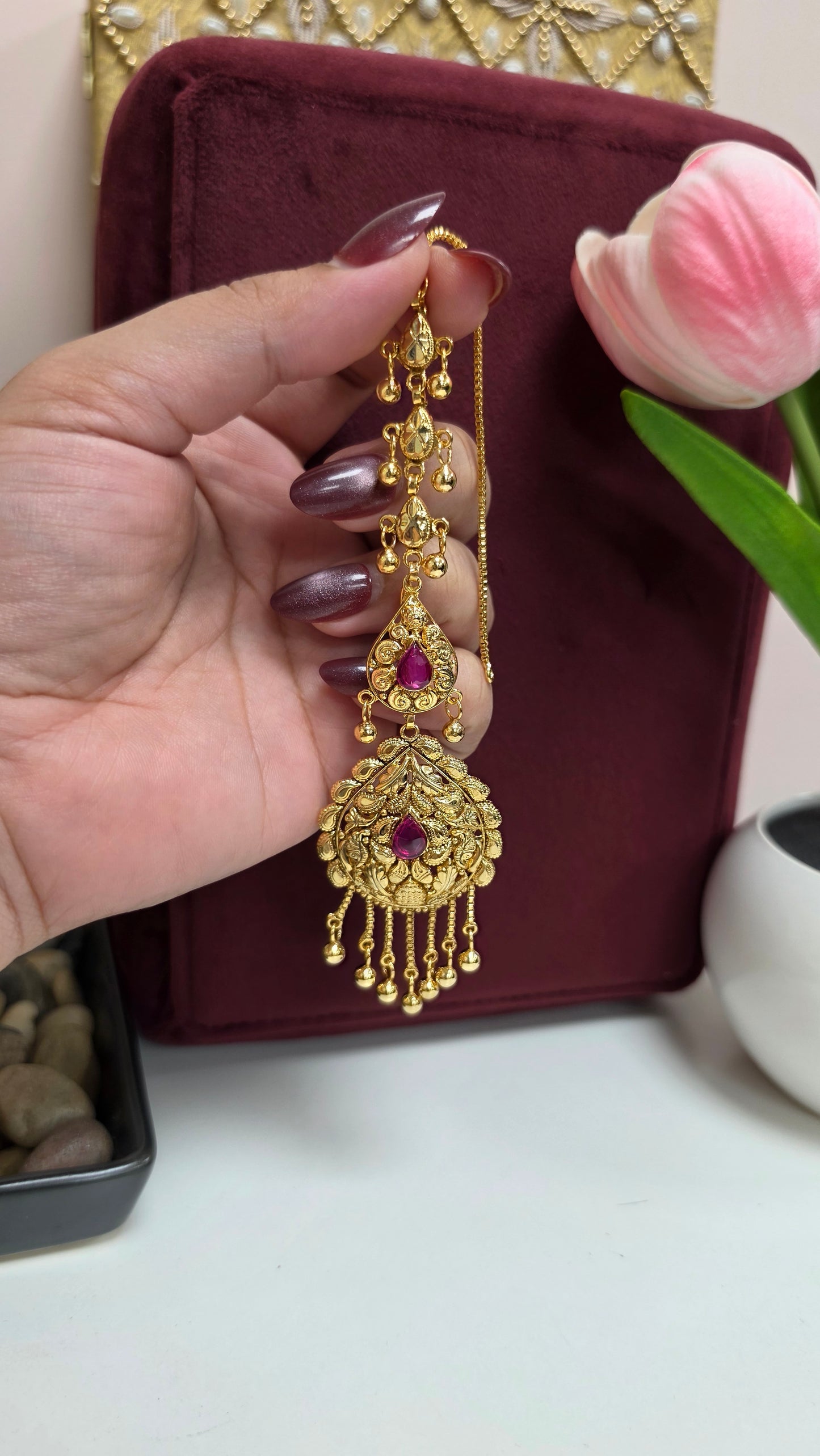 Amneet gold plated kundan Earrings (Ruby)