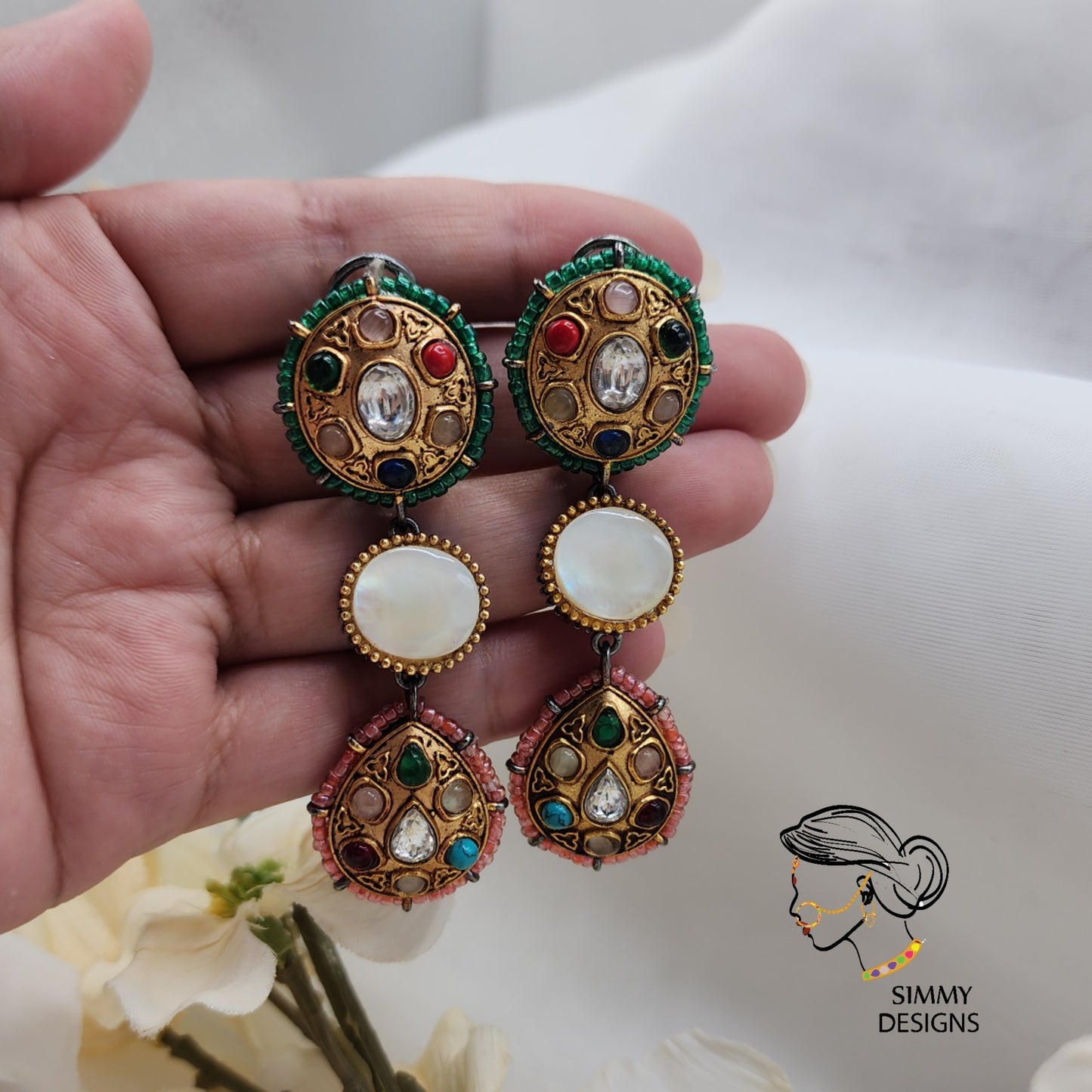 Nazia vintage Earrings (Many colors)