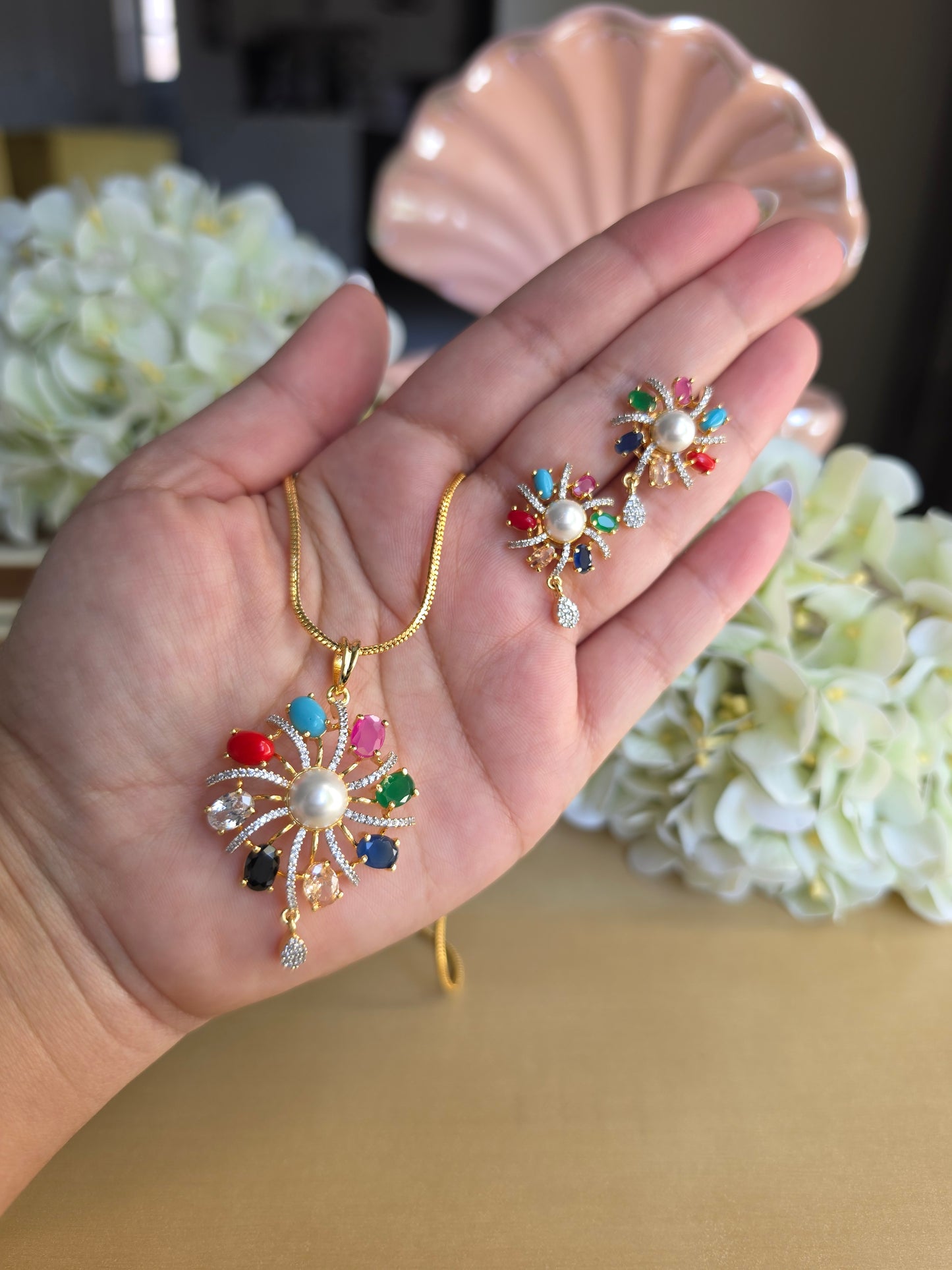 Rukhsana pendent set