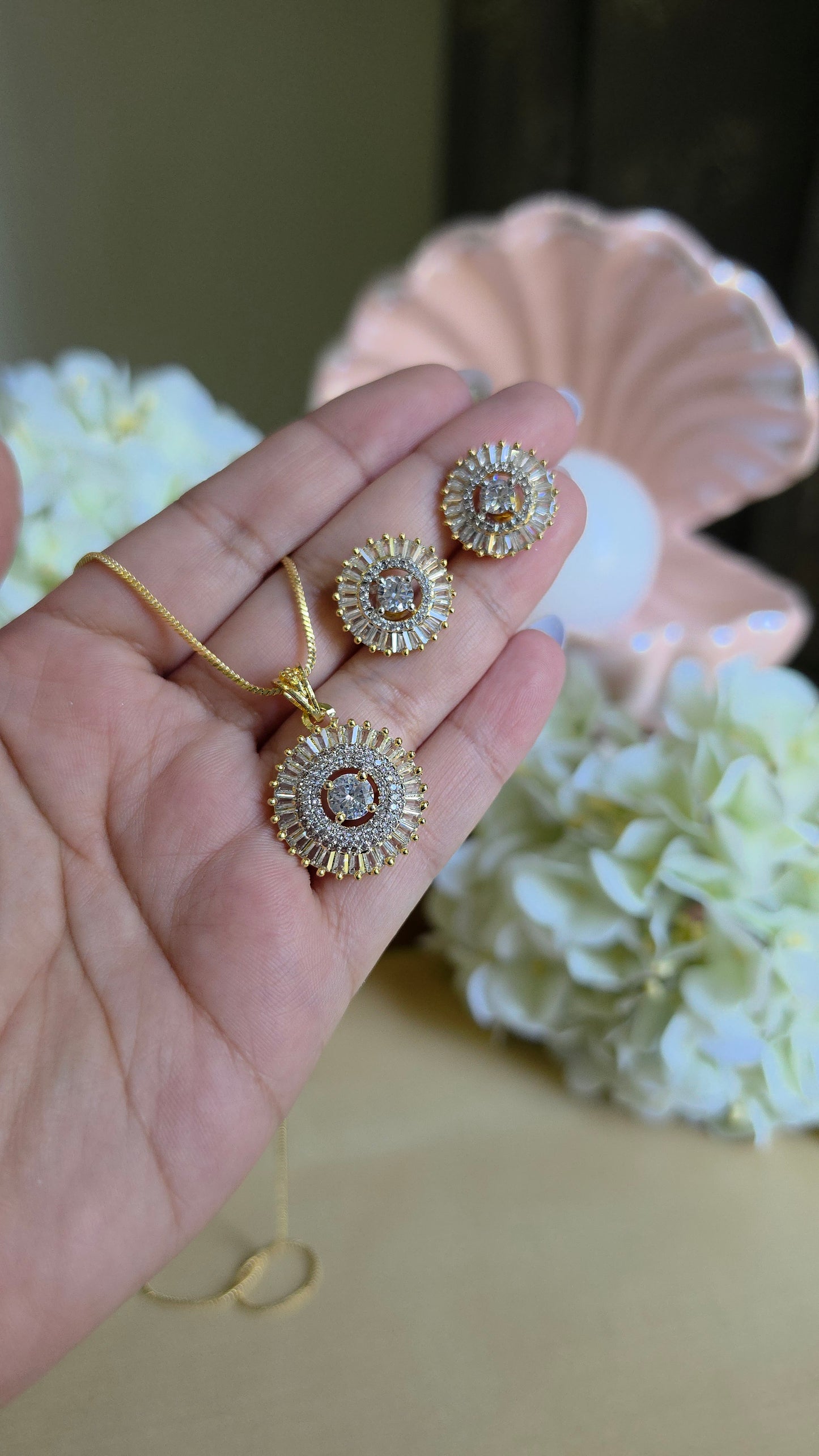 Gunvi pendent set