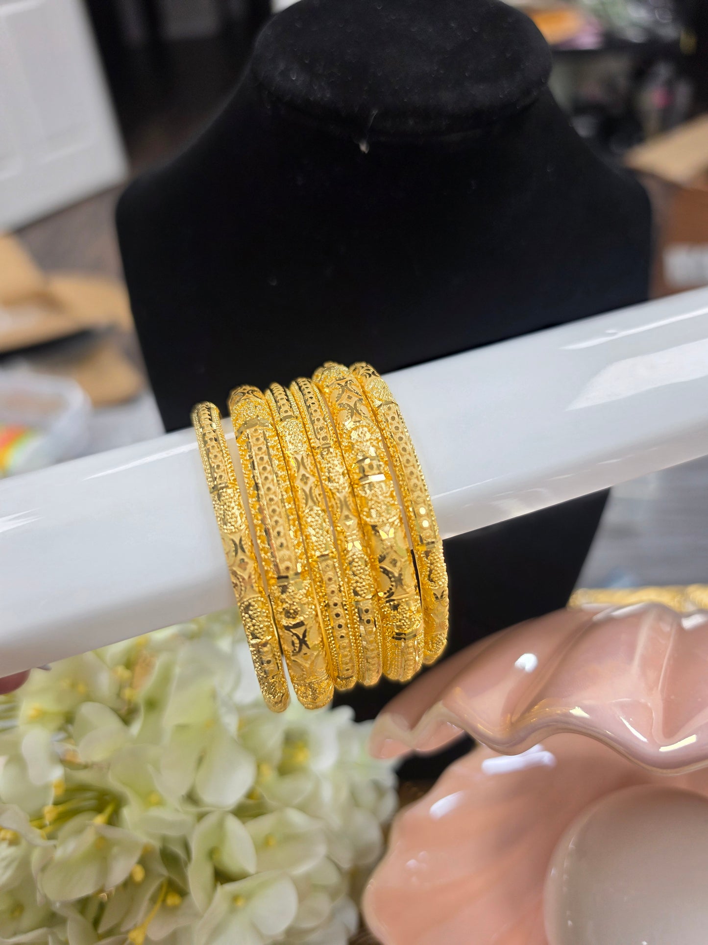 Jiya Premium gold plated bangles set