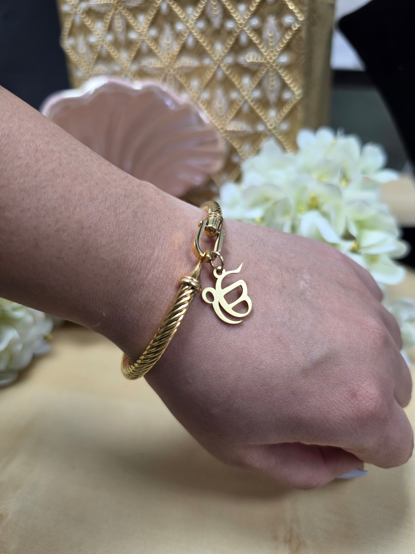 Ikonkar sikh gold bracelet