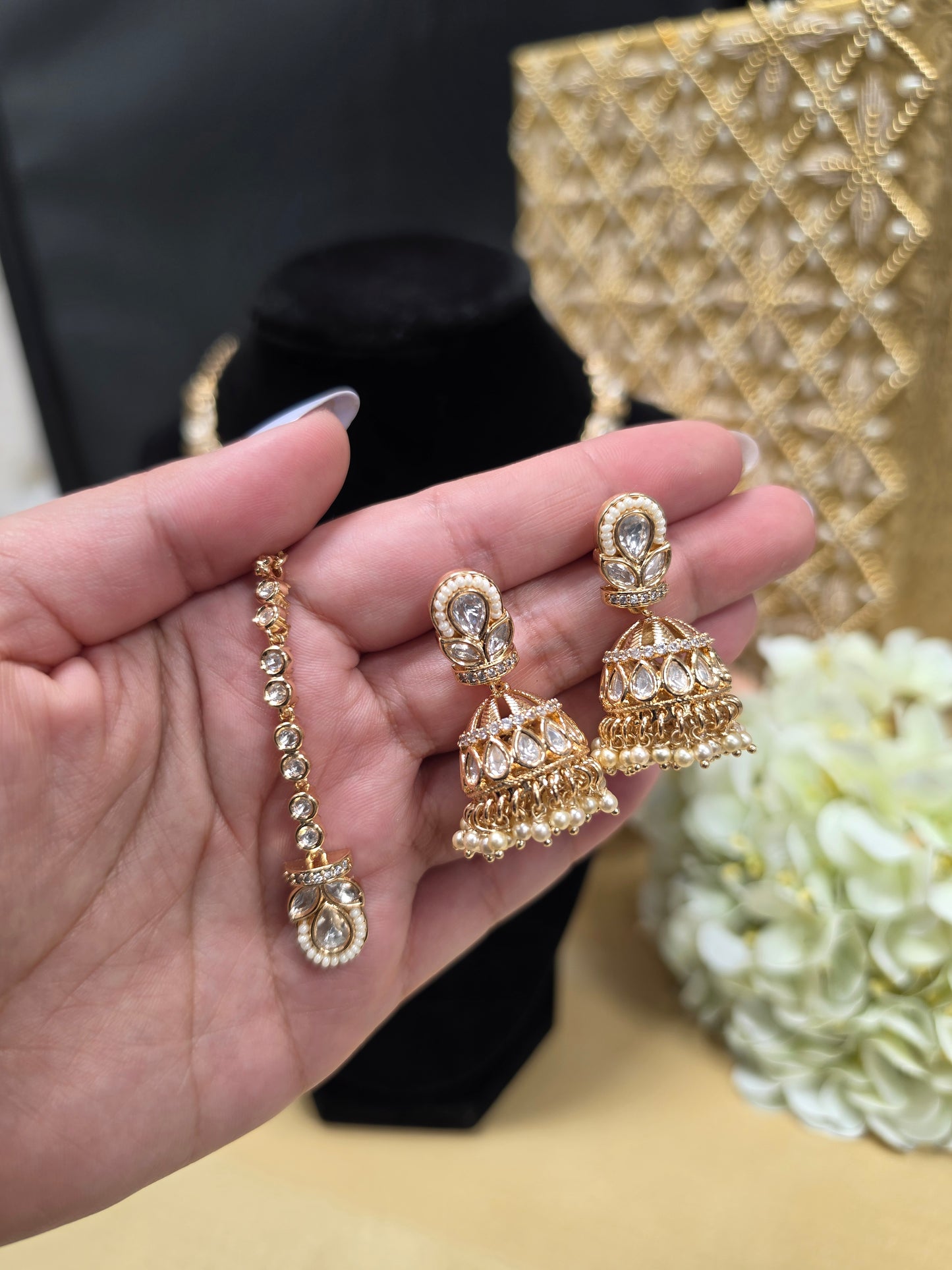 Sanjana premium gold plated kundan set (gold)