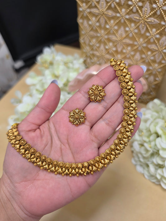 Vanisha premium gold plated set