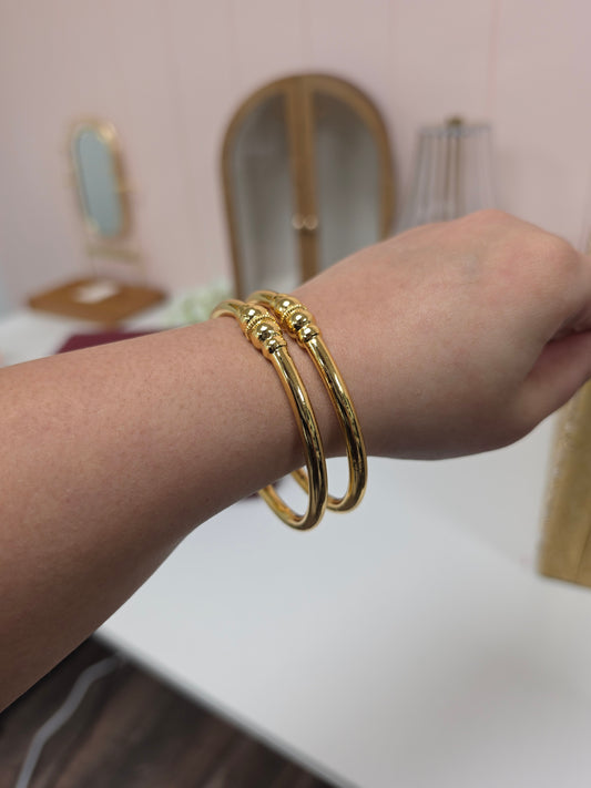 Dinesha gold bangles set