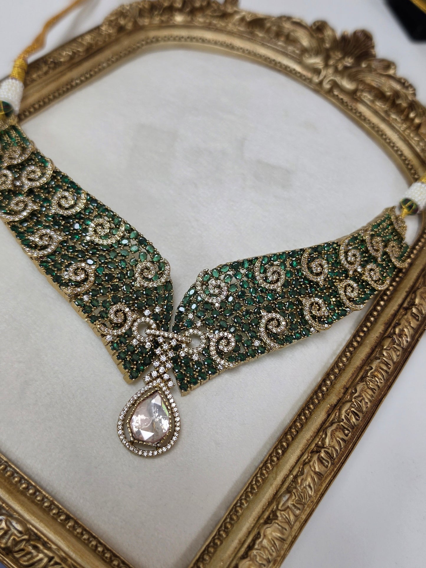 Bani premium mosonaite kundan set(Green)