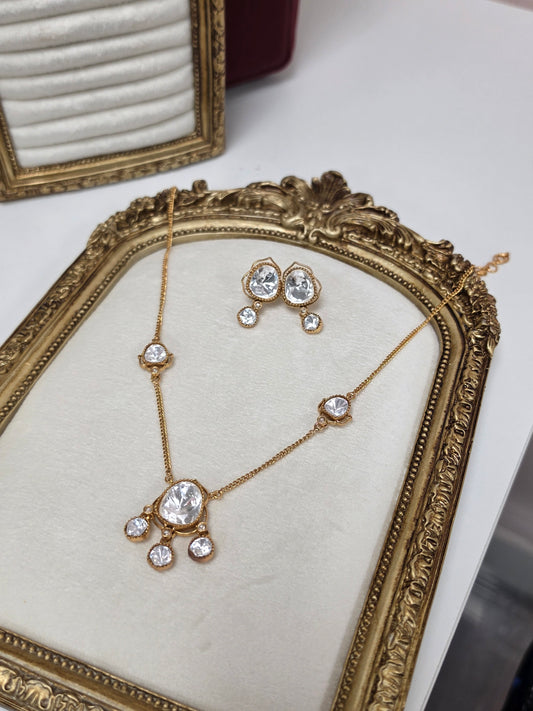 Alya premium mosonaite kundan set