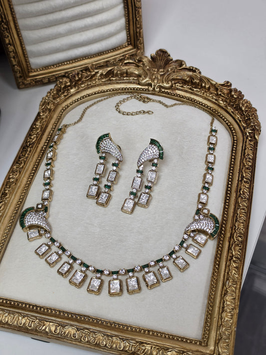 Shreya premium mosonaite kundan set(Green)