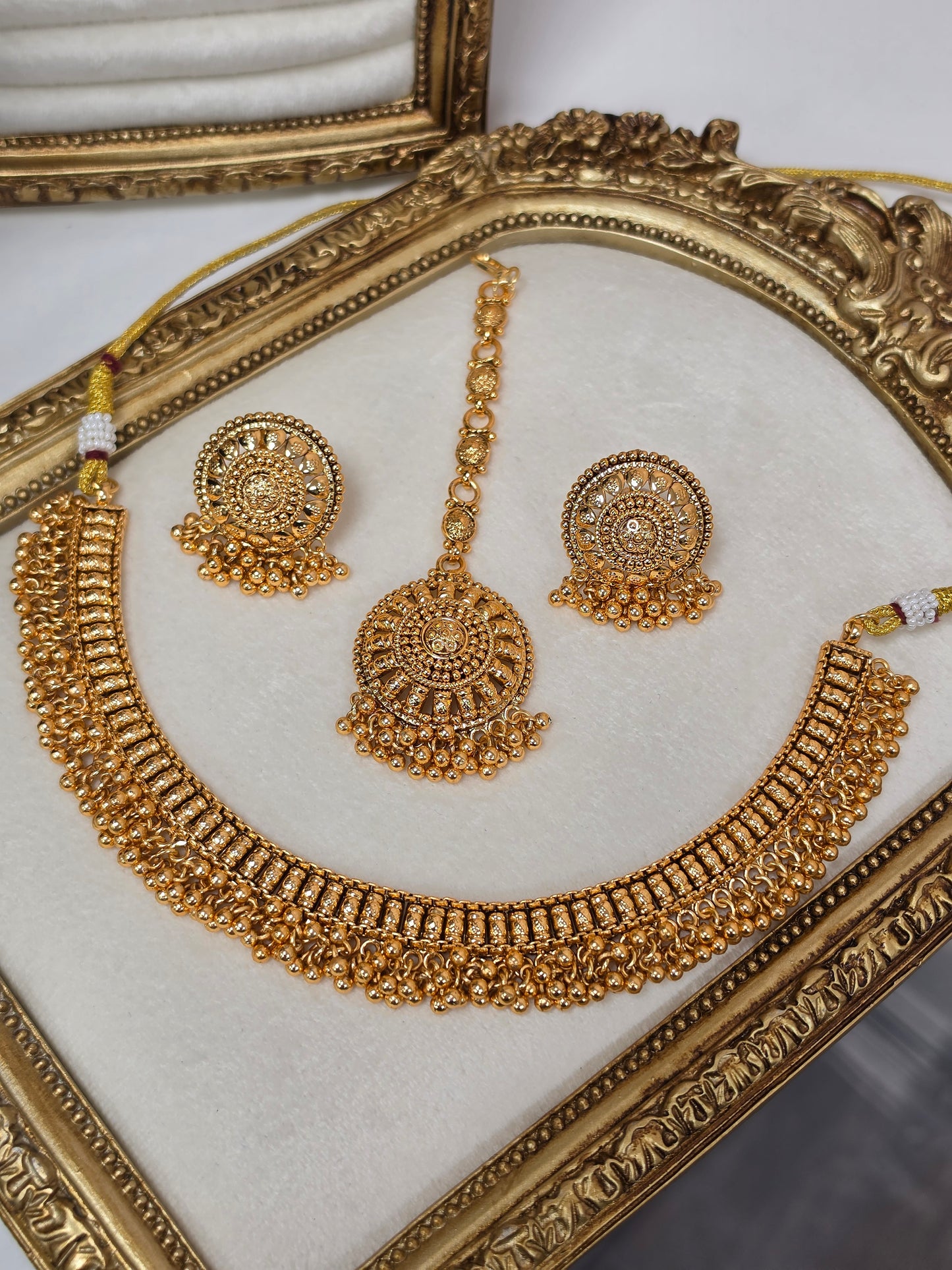 Jasmine gold set