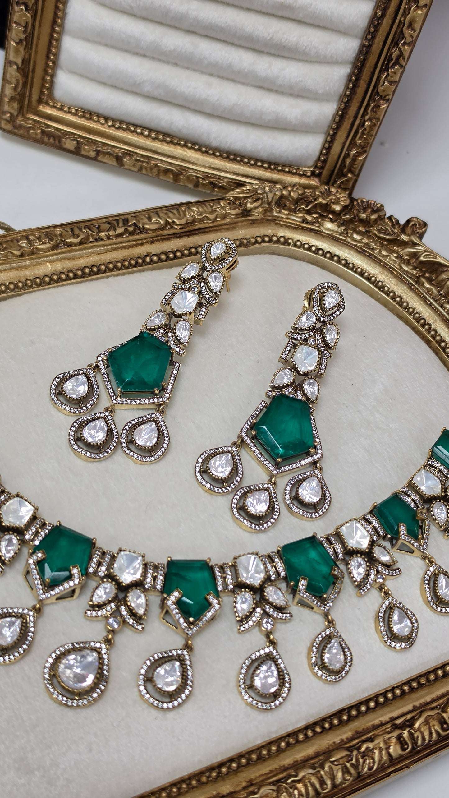 Roja premium gold plated moisonaite kundan set