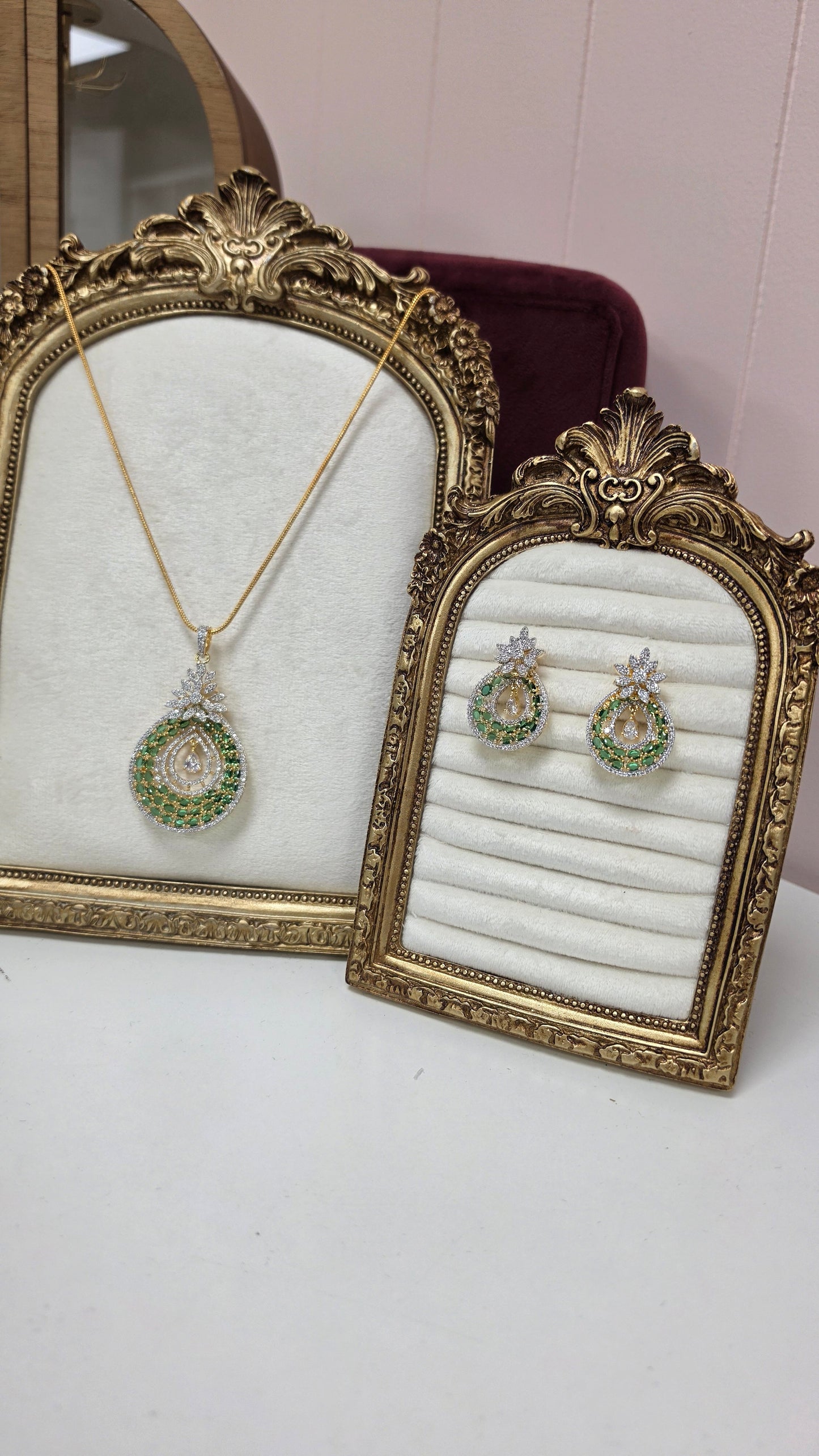 Priya  gold plated pendent set ( Green)