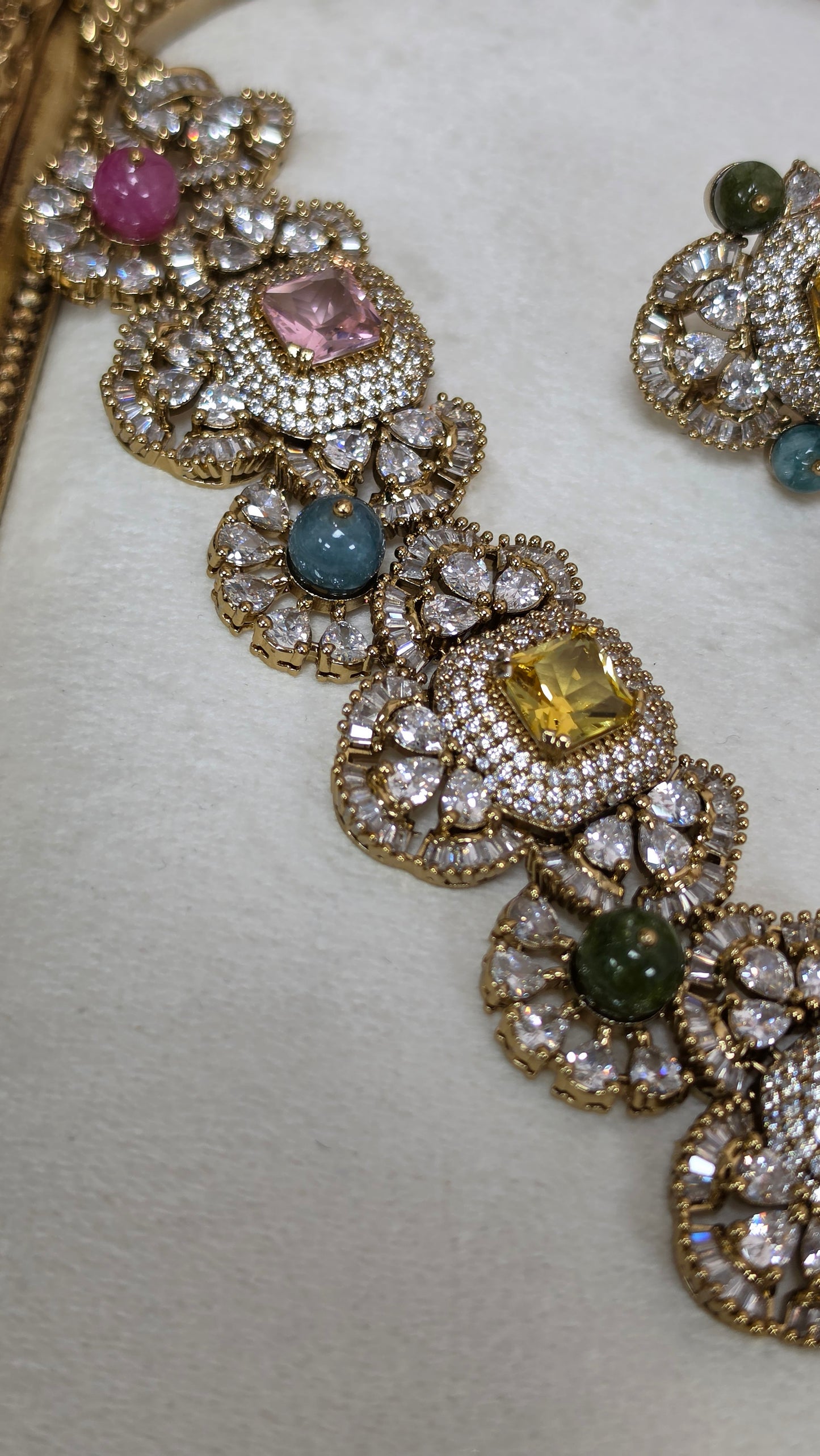 Savera premium choker set