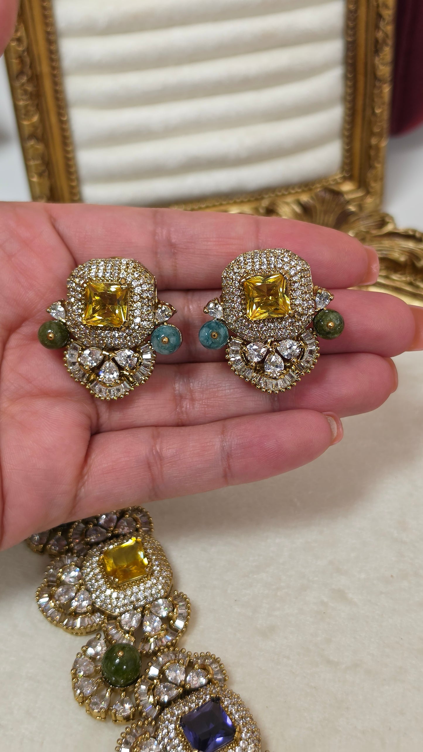 Savera premium choker set
