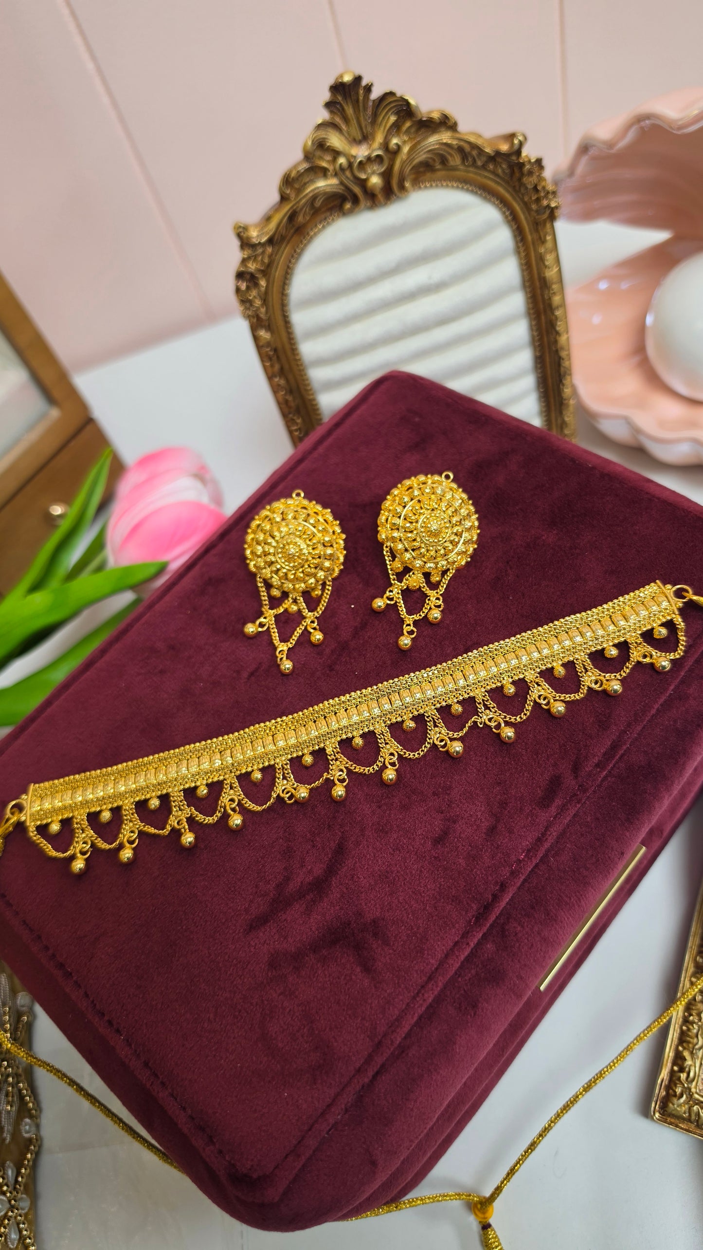 Mehar gold plated choker set