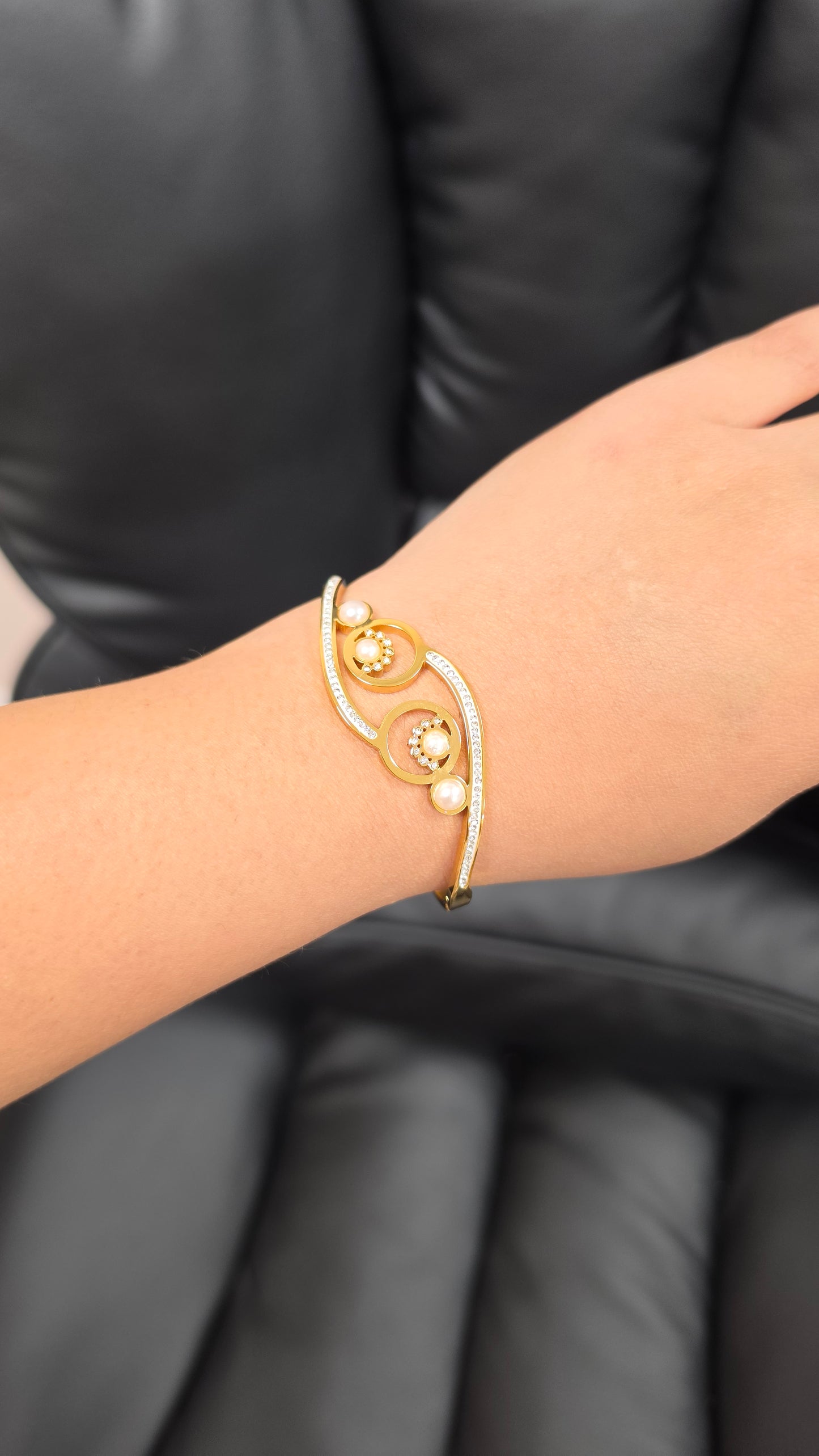 Bracelet for Bhabhi ( women)