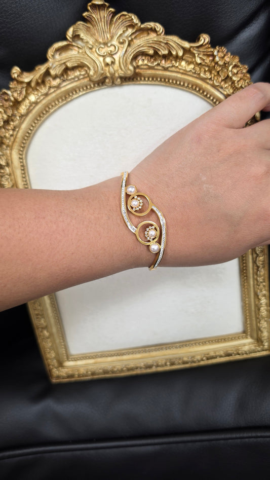 Bracelet for Bhabhi ( women)