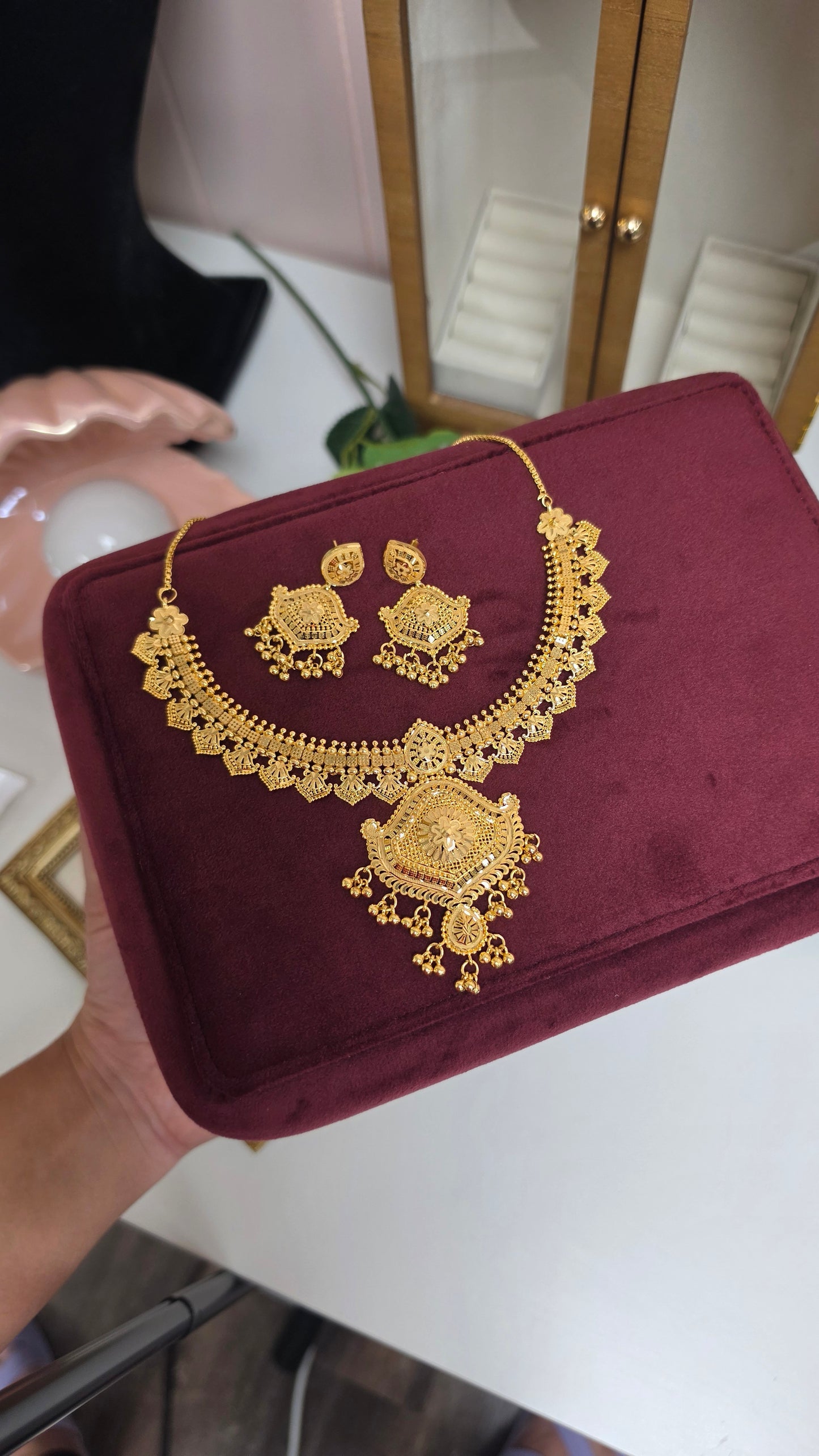 Tamanna premium gold plated set