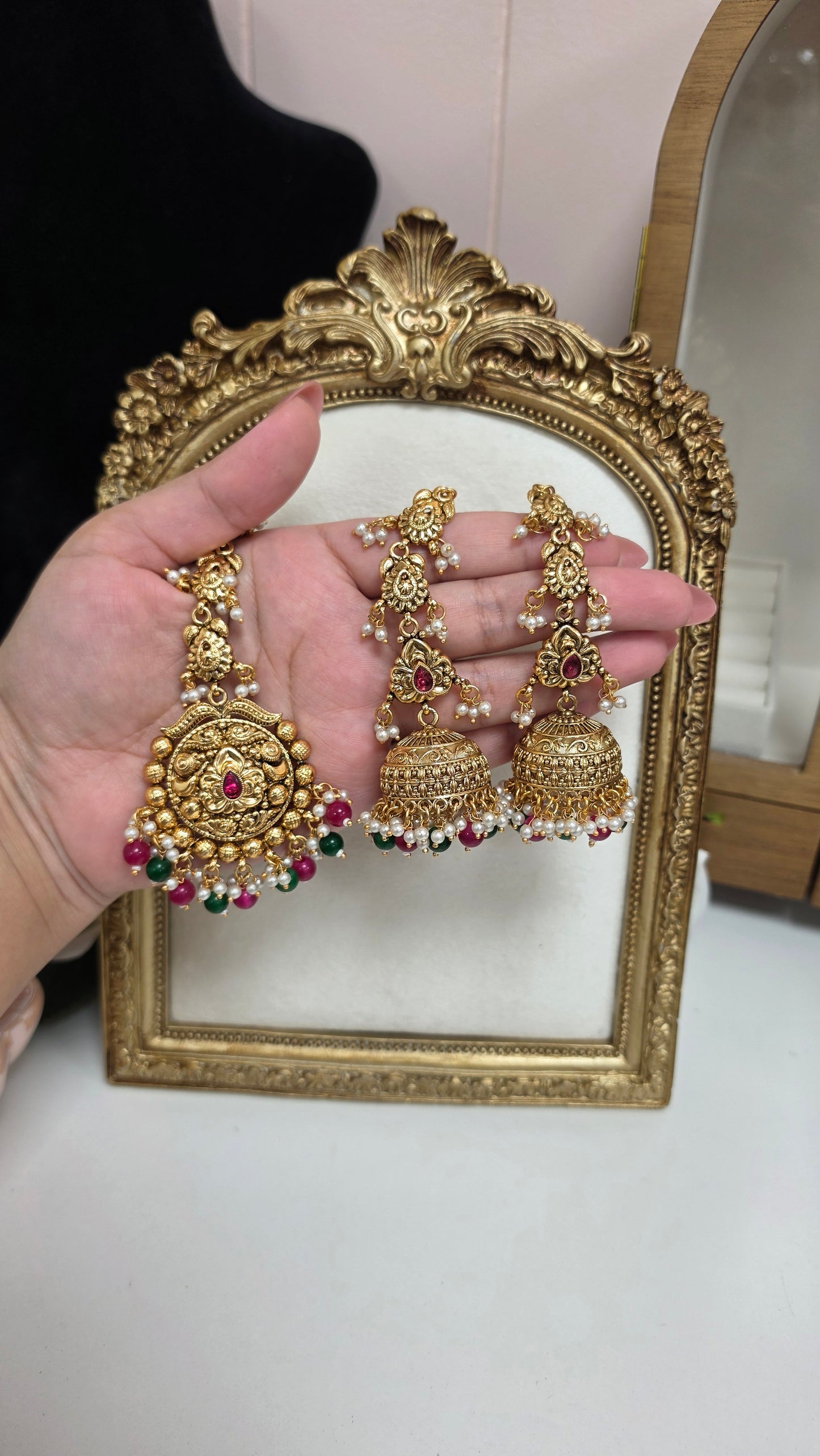 Sakhi jhumkis with tikka Set(Many color options)