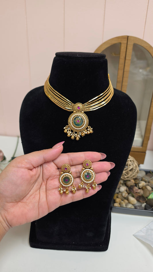 Itika hearitage kundan set