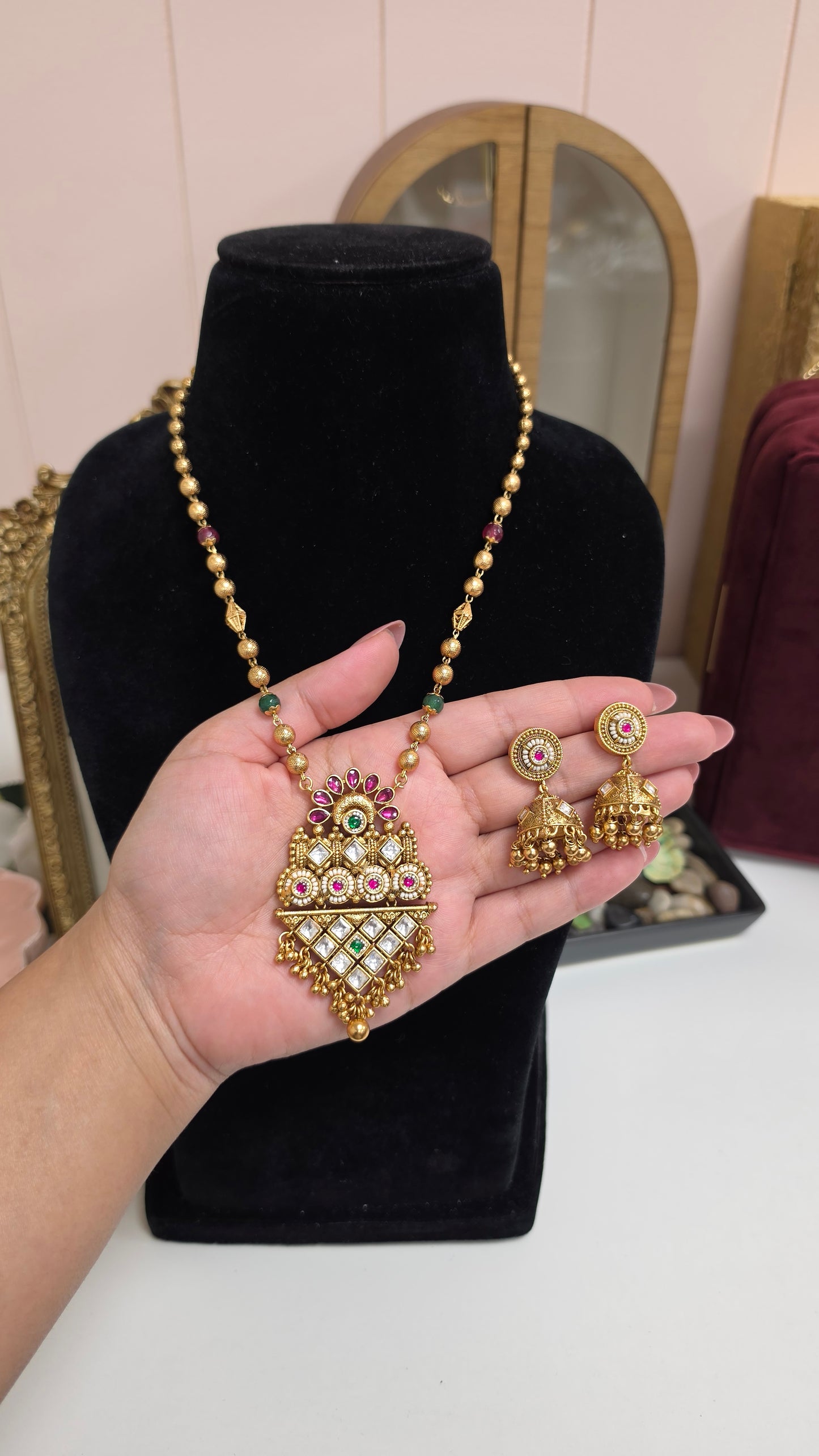 Chunika heritage kundan set