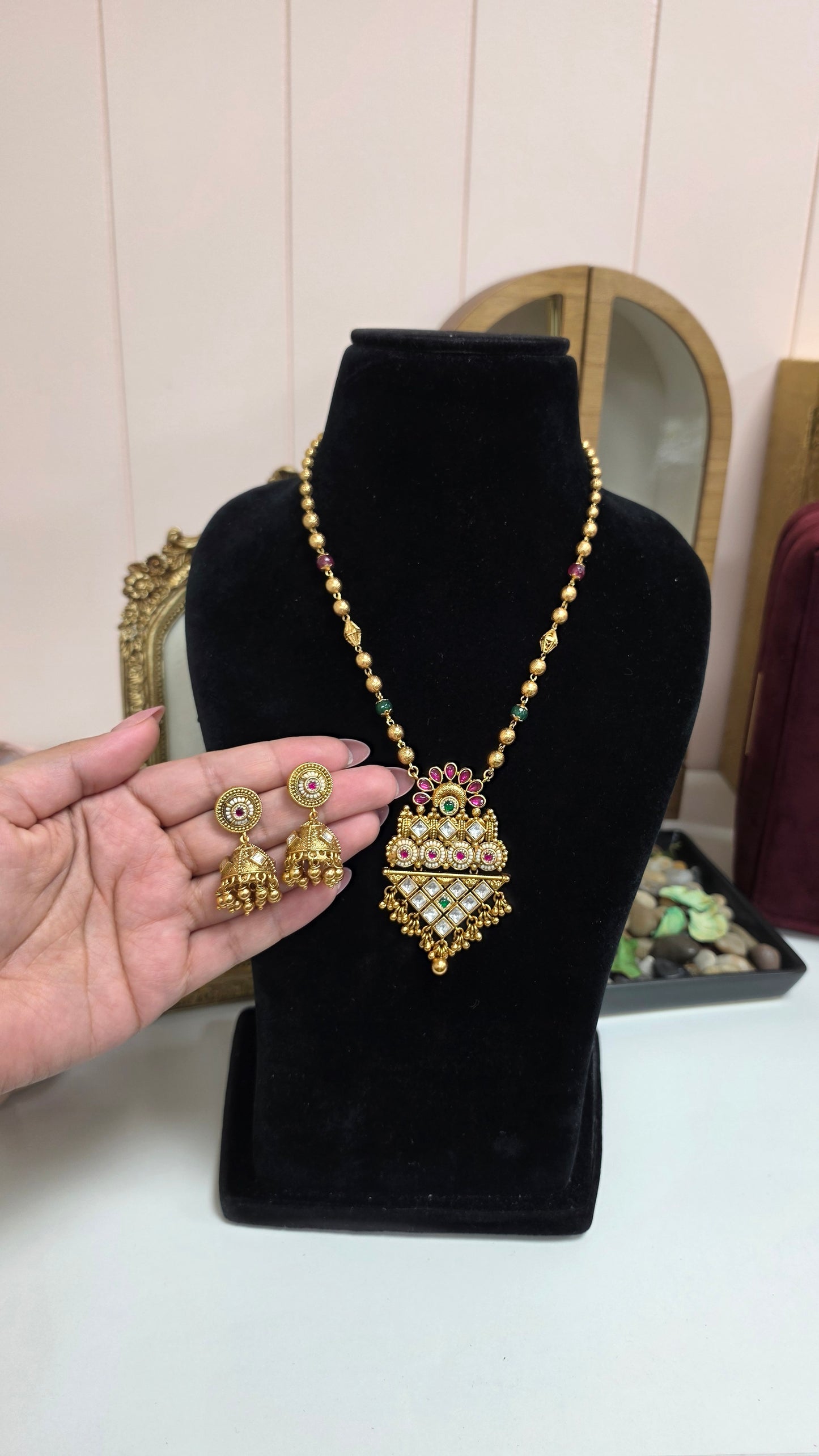 Chunika heritage kundan set