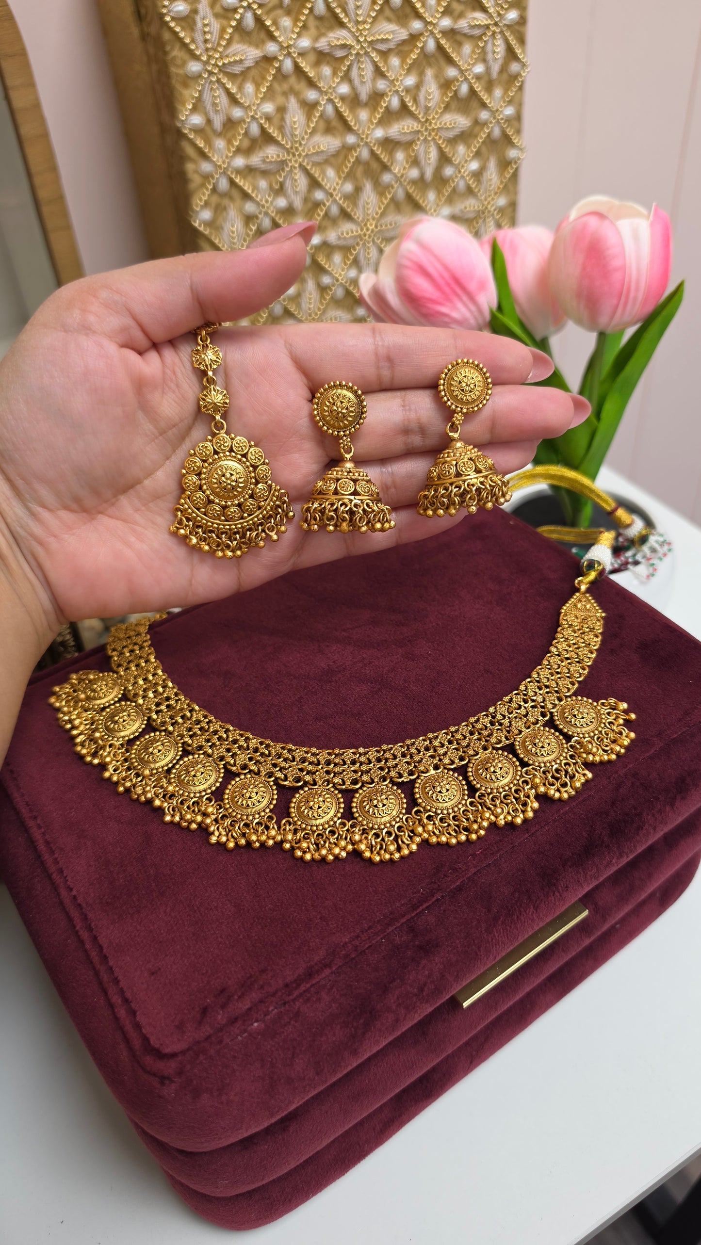 Pakhi premium gold plated set