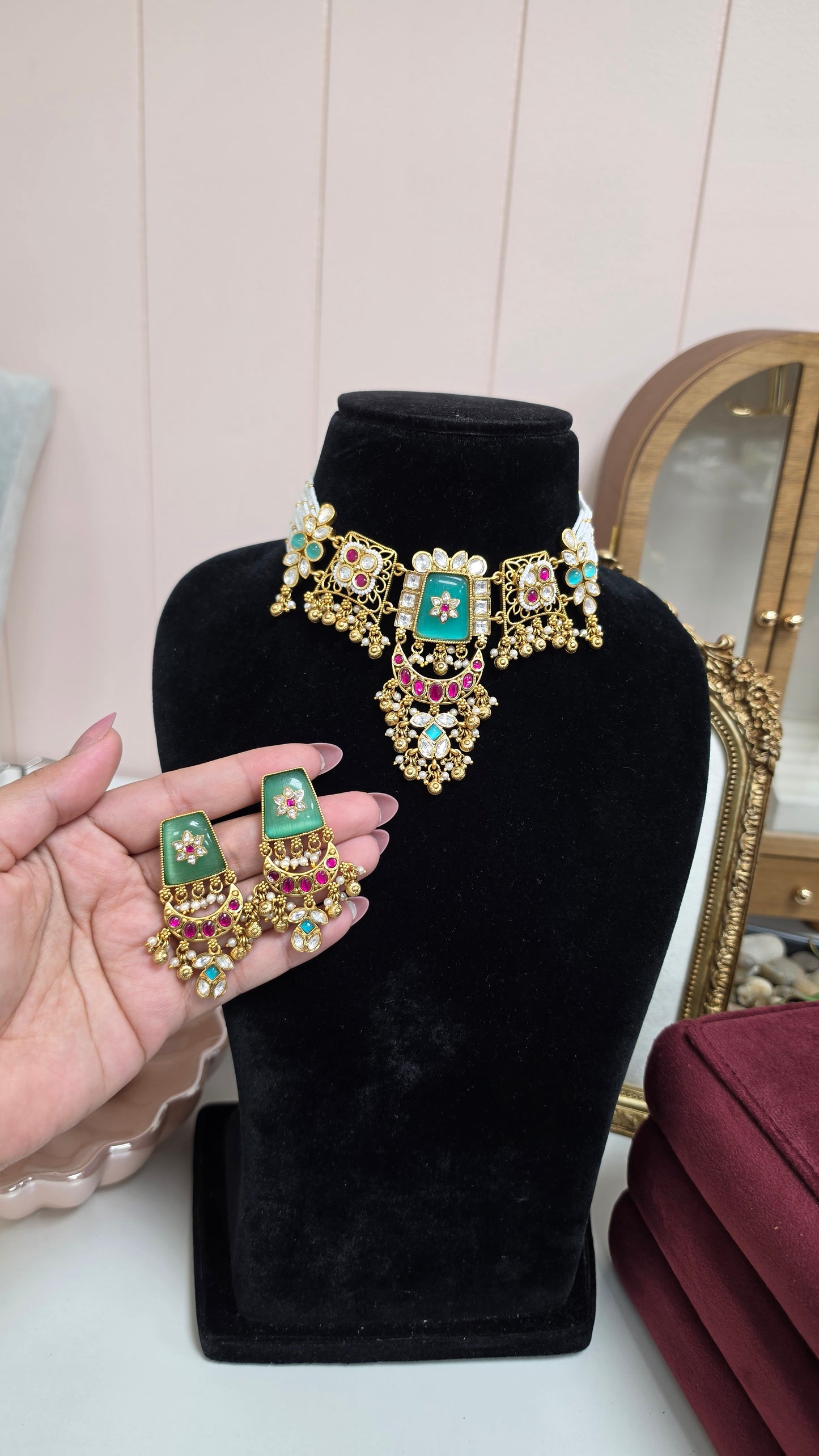 Sifat premium heritage kundan set