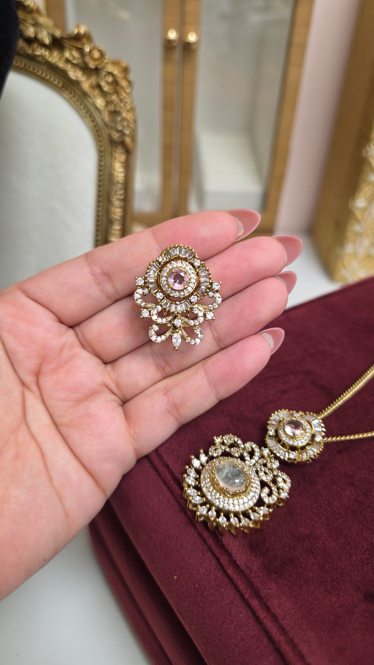 Tanuvi sabya inspired long pendent set(Pink)
