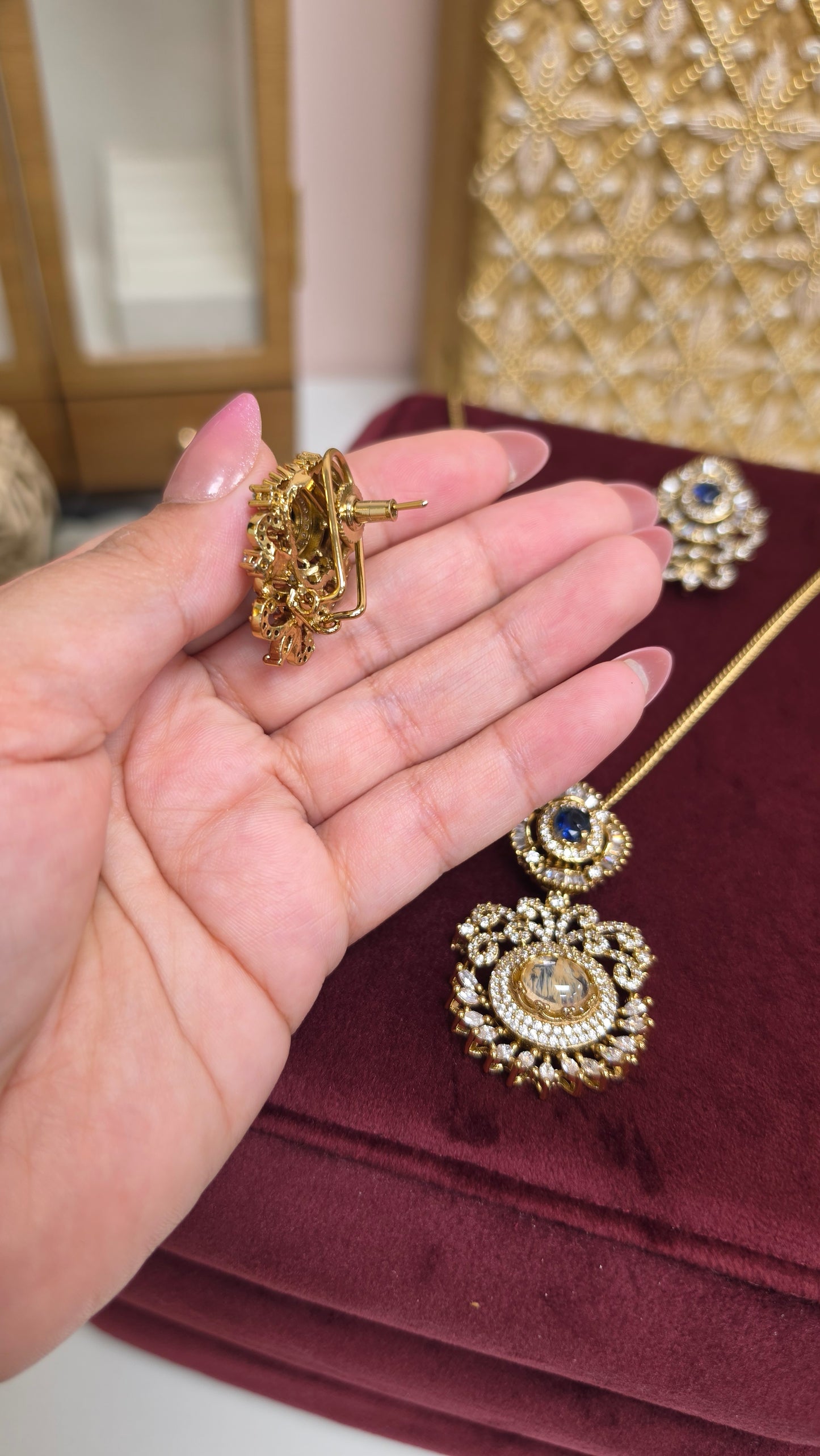 Tanuvi sabya inspired long pendent set(Blue)