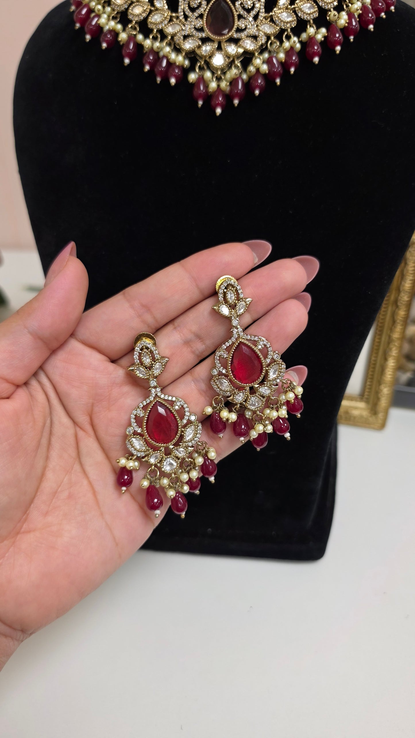 Uptej premium kundan set (Ruby)