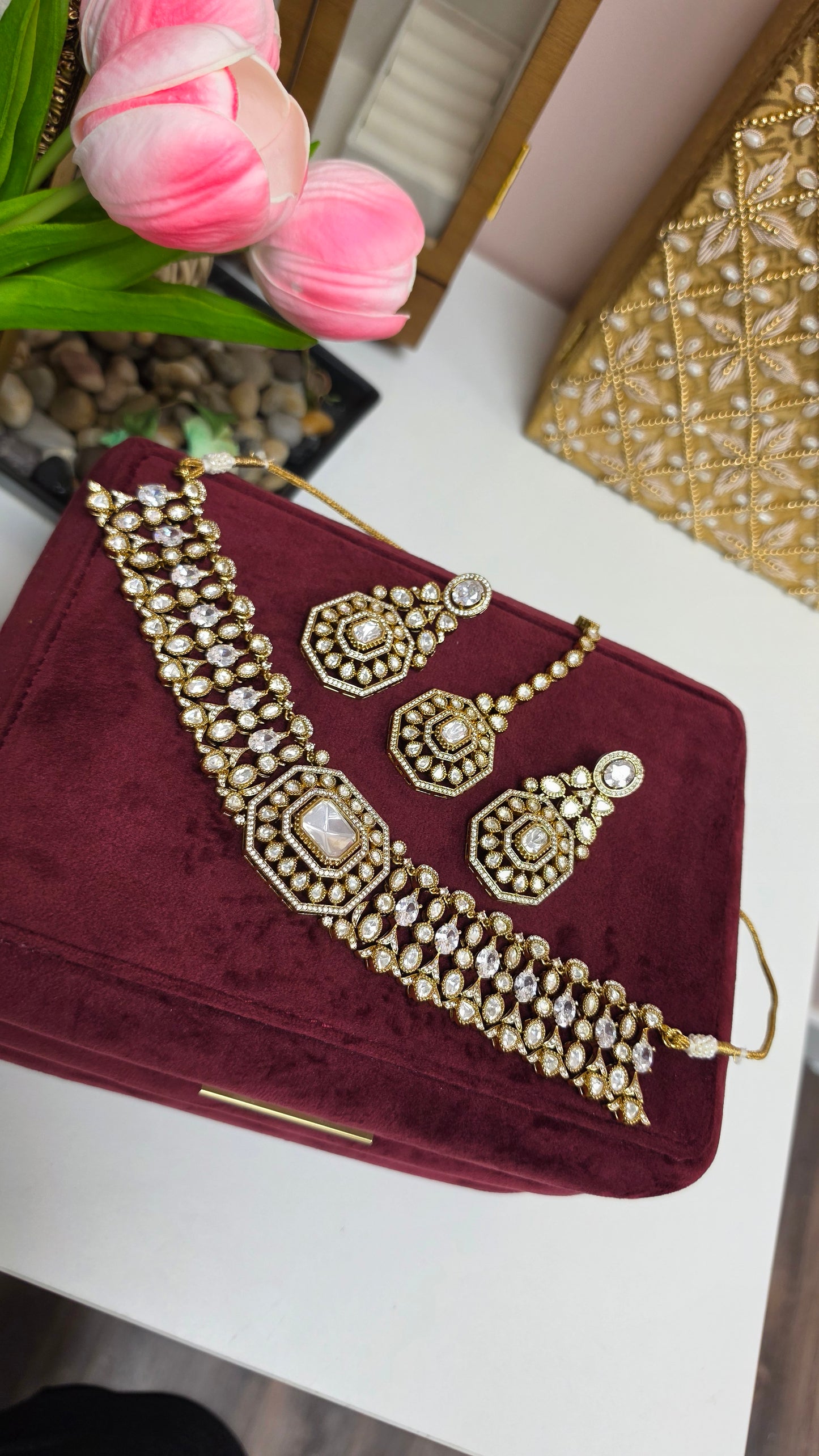 Sabi premium kundan set