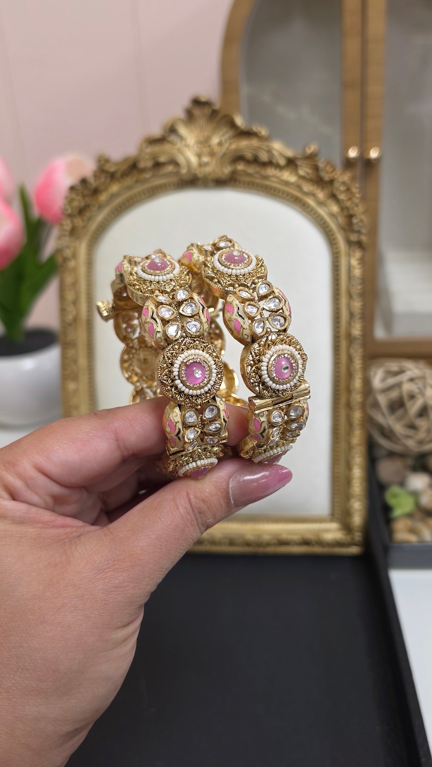 Sabina heritage Sunheri kundan kaday pair