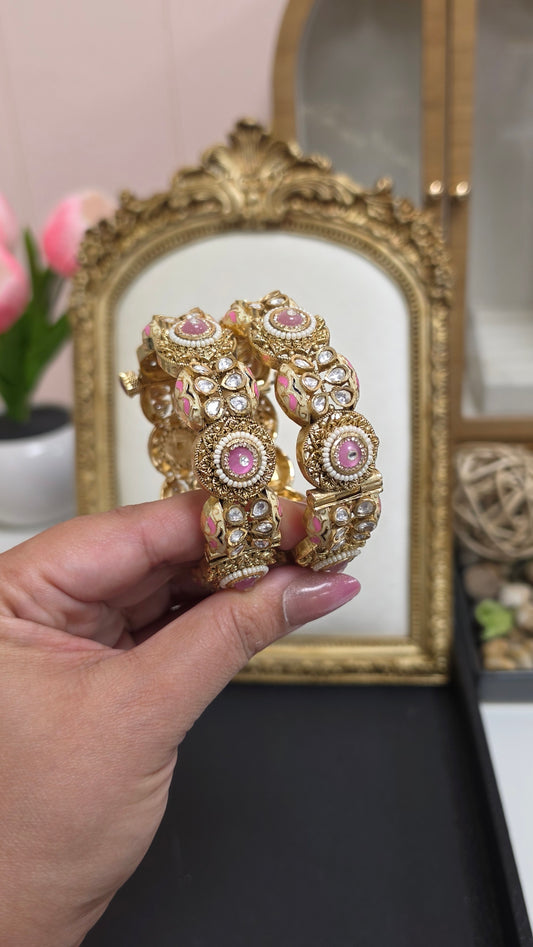 Sabina heritage Sunheri kundan kaday pair