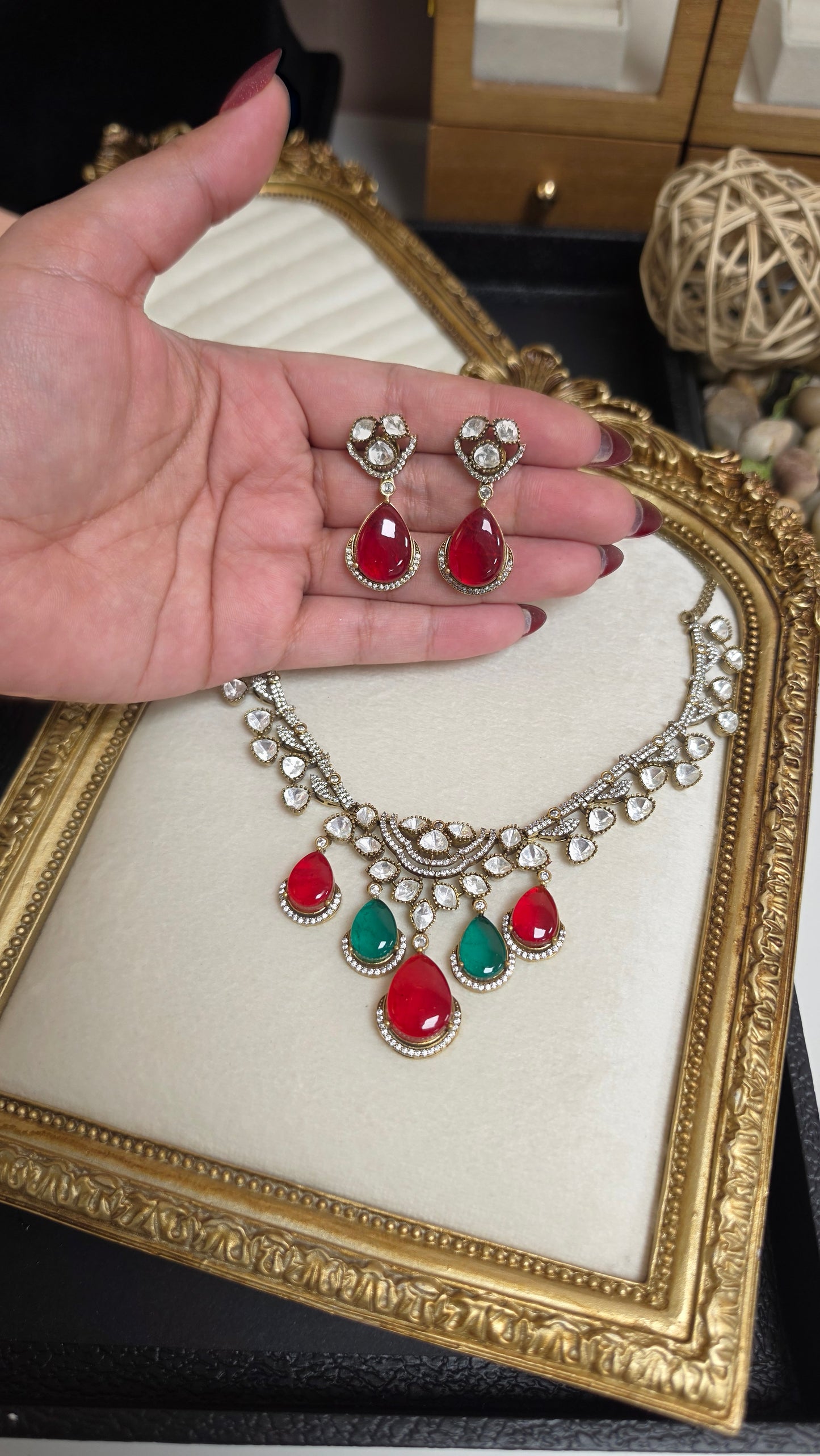 Harinmrat kundan set