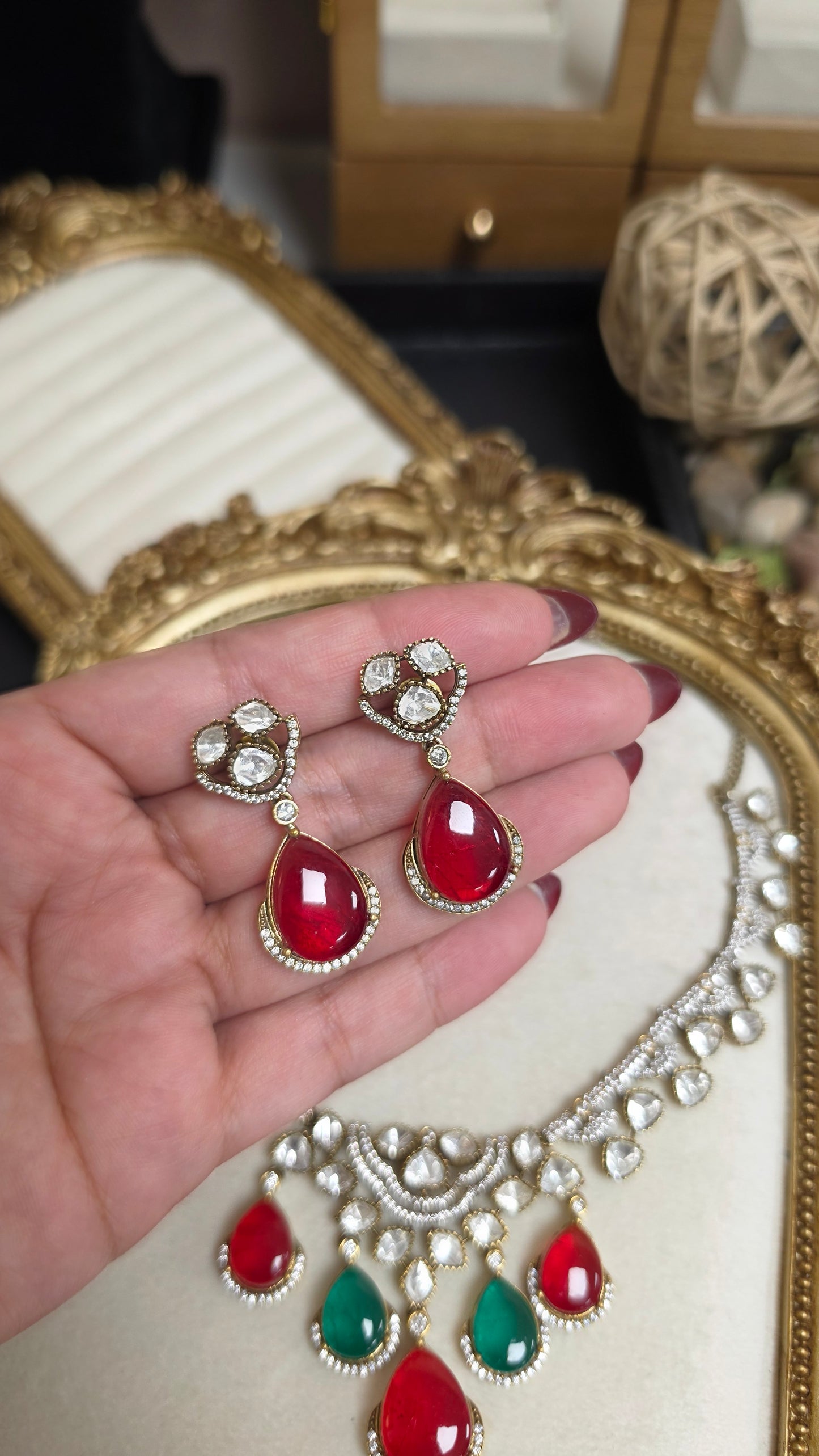 Harinmrat kundan set