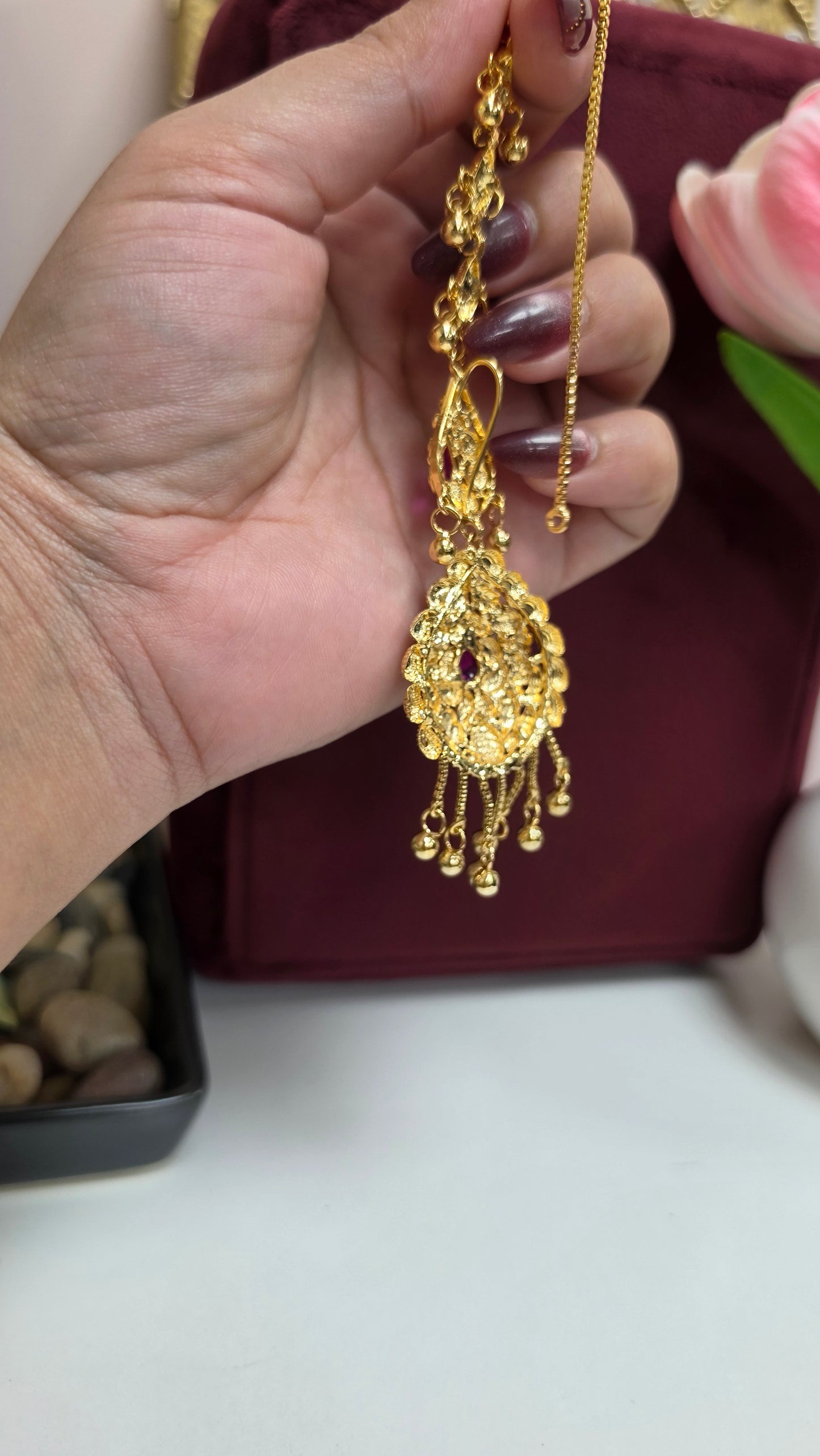 Amneet gold plated kundan Earrings (Ruby)