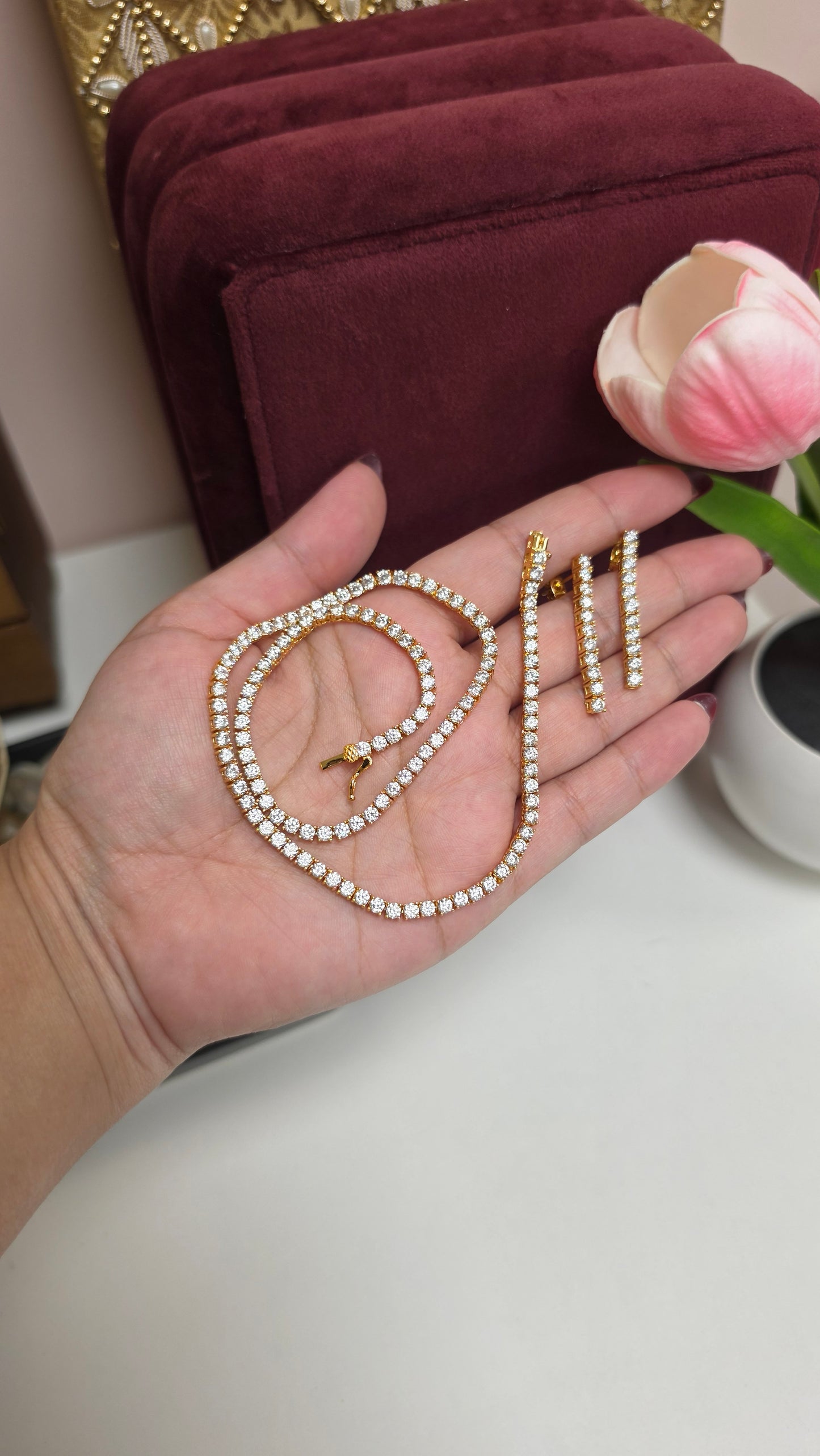 Mona WG necklace set