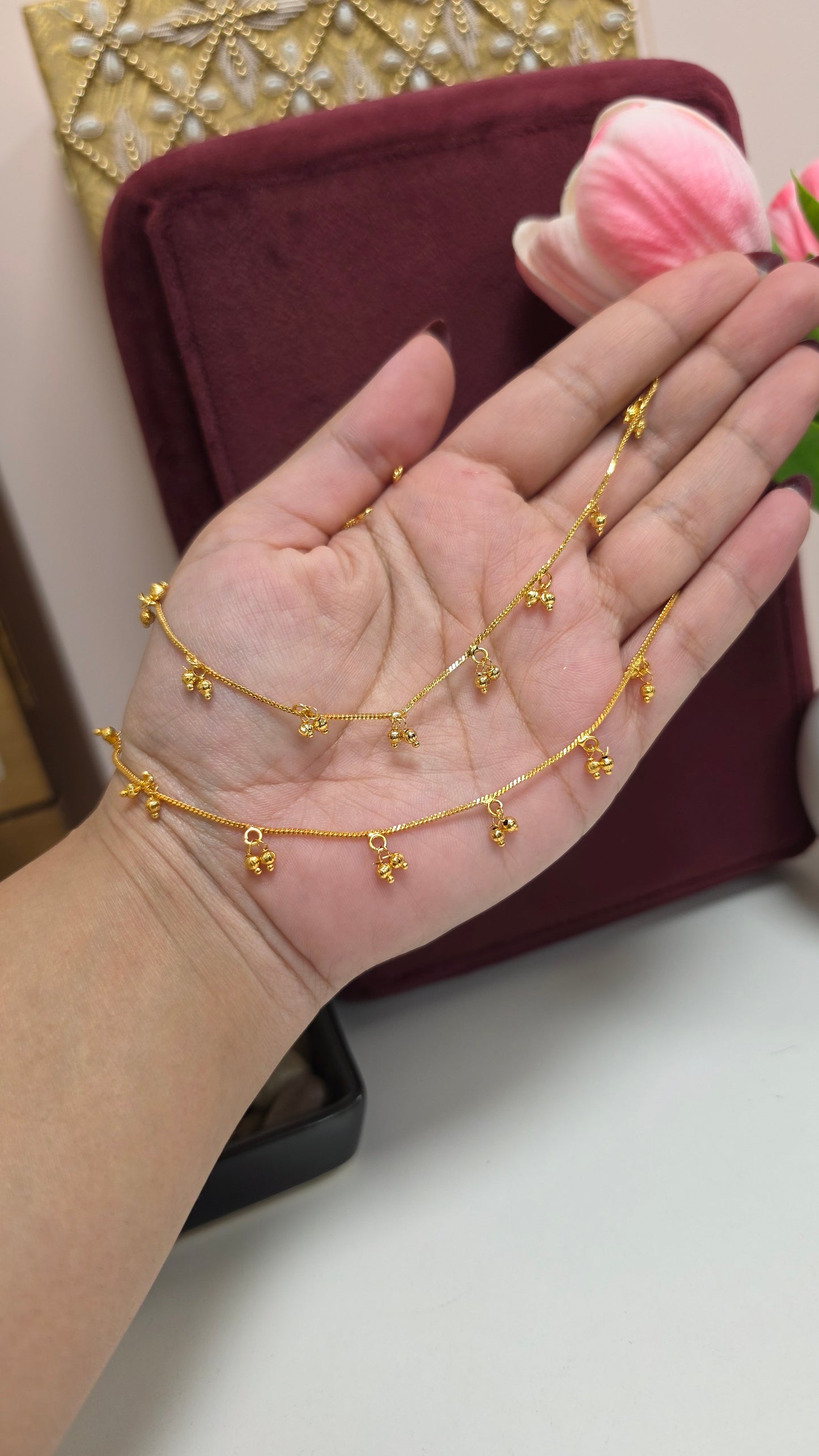 Lina gold look anklets