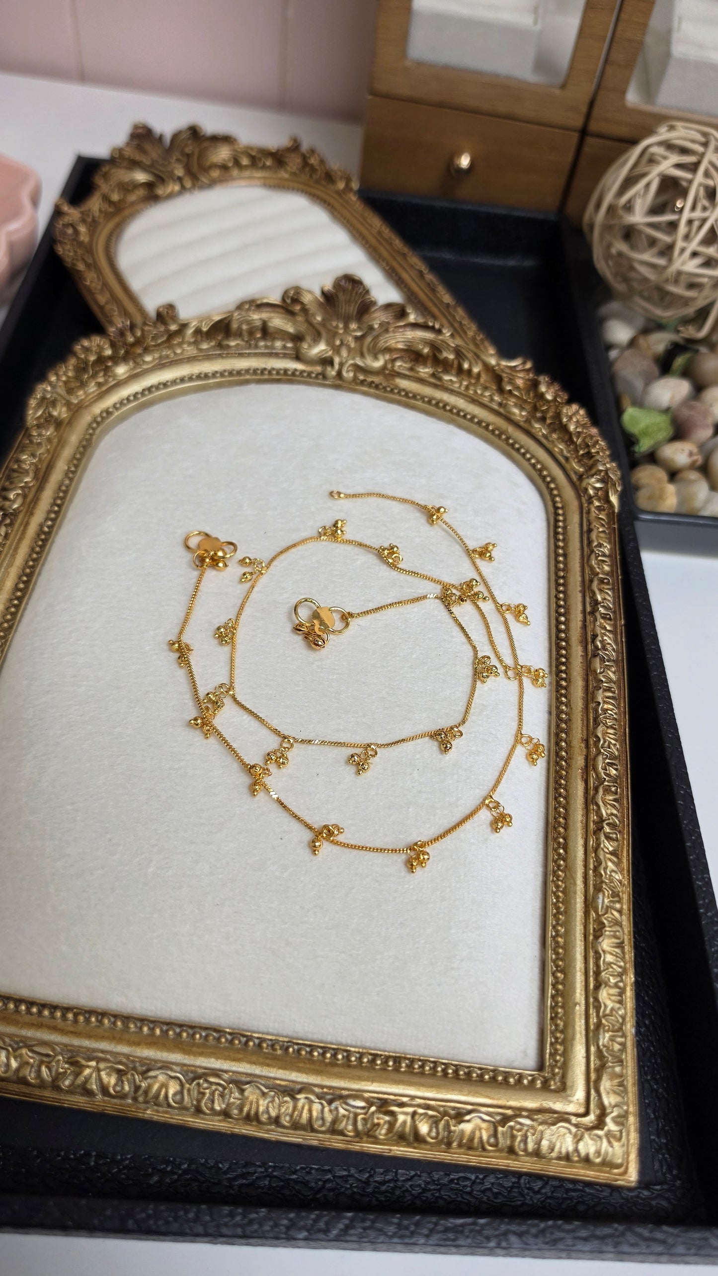 Lina gold look anklets