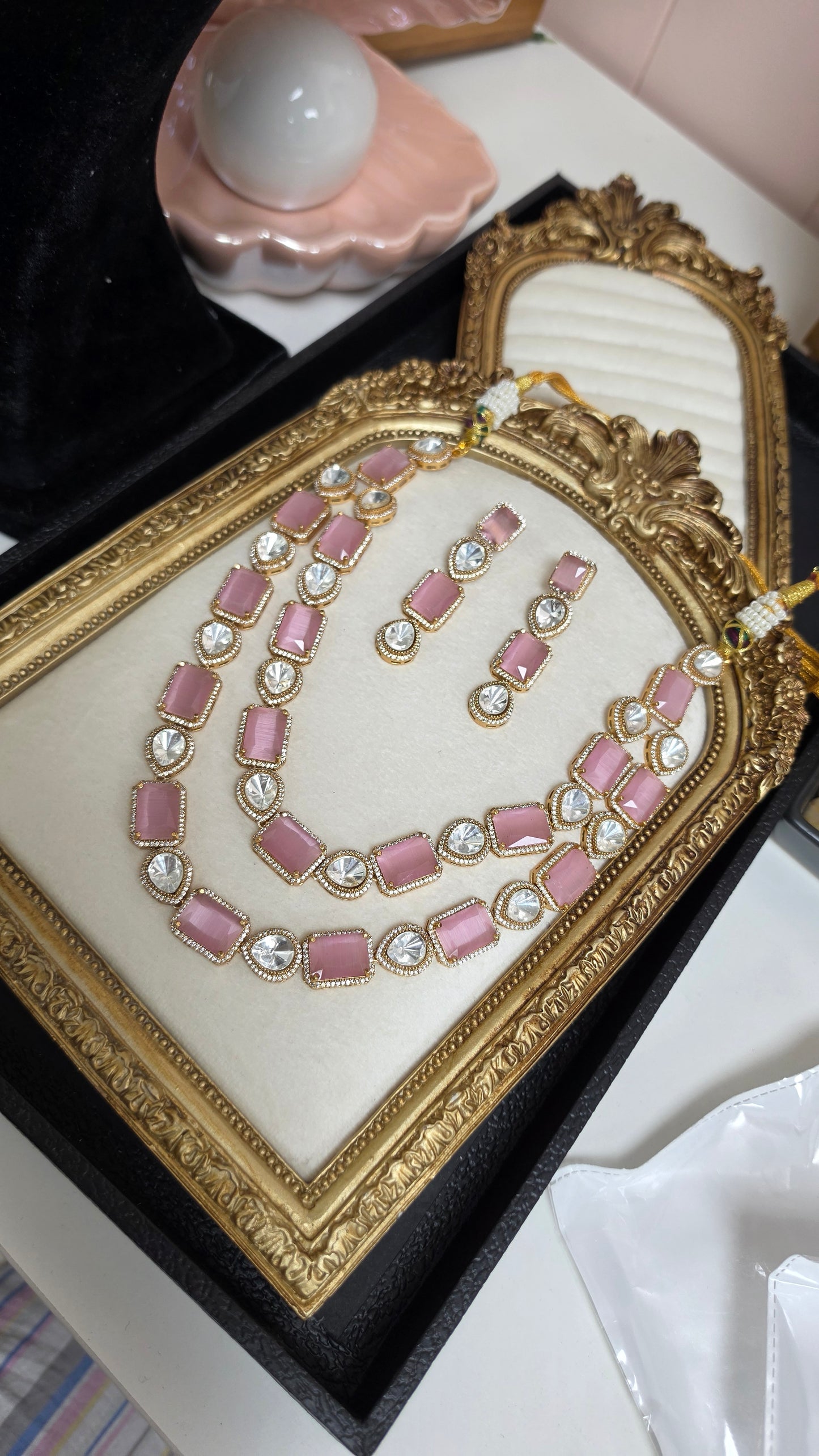 Manu premium kundan set