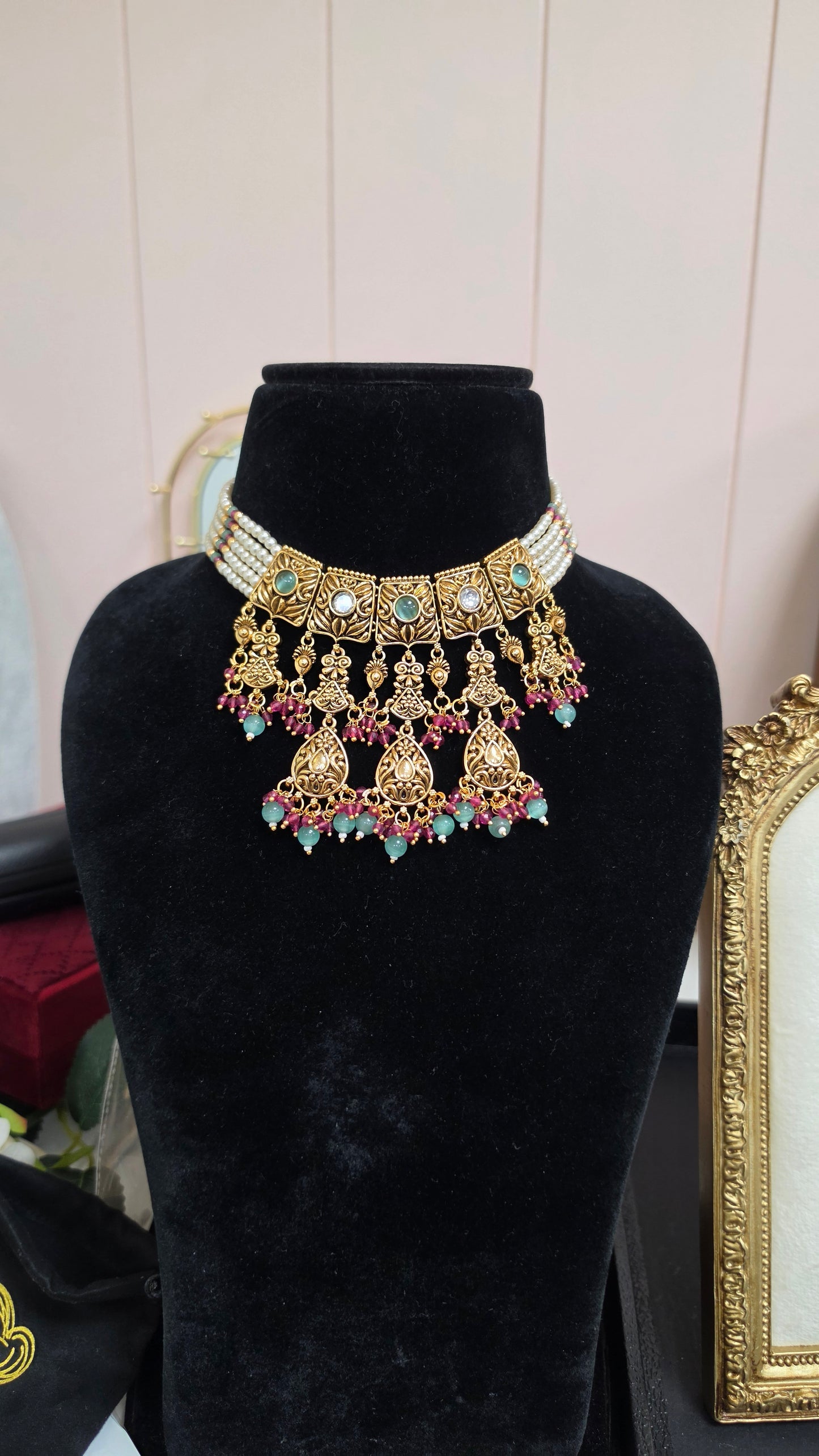 Juspreet kundan set (multi)
