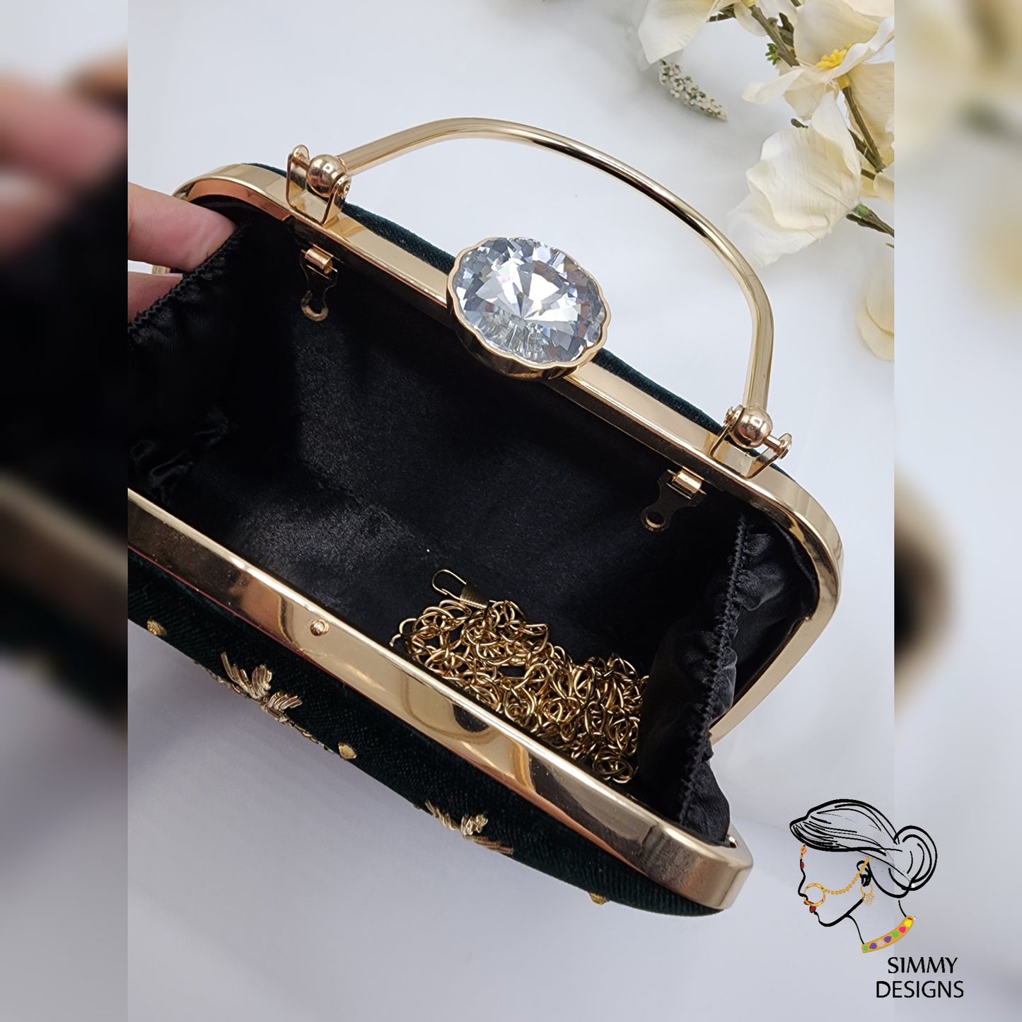 Rahmi emberoided Clutch