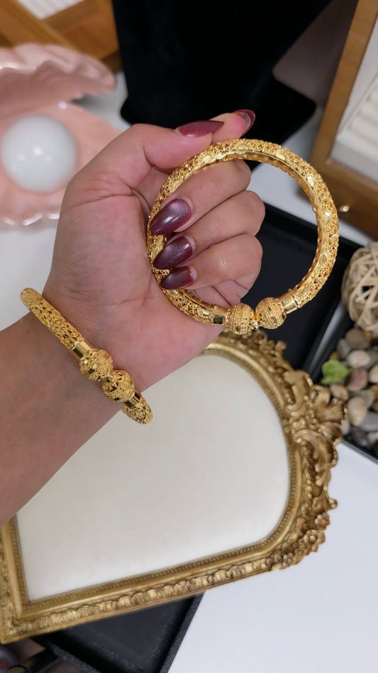 Kinza Premium gold plated bangles set