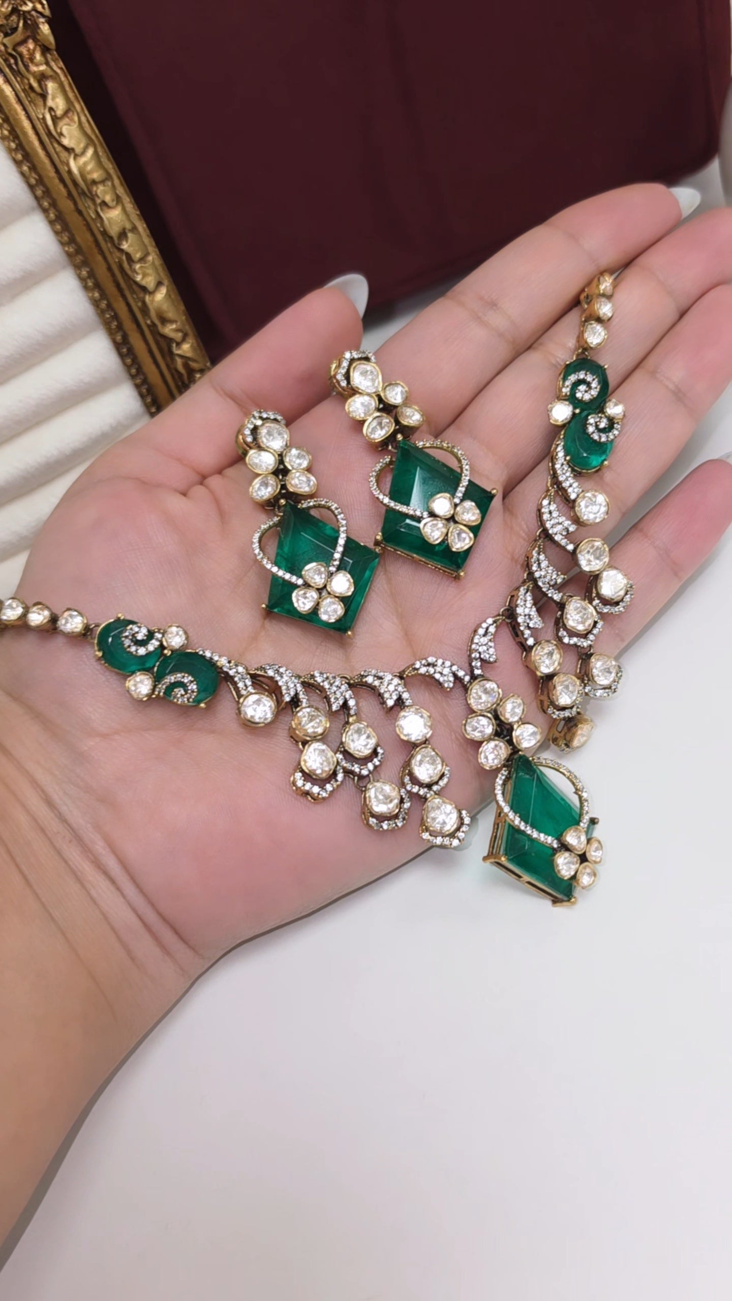 Ruhi premium kundan Set