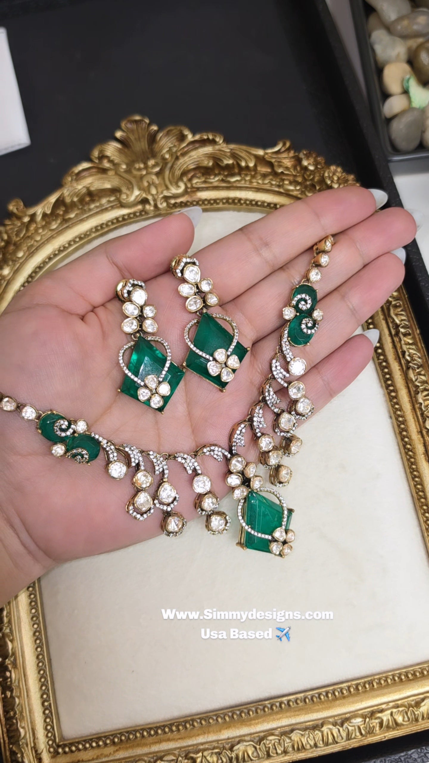 Ruhi premium kundan Set
