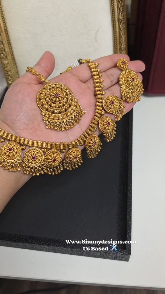 Gitanshi gold plated set